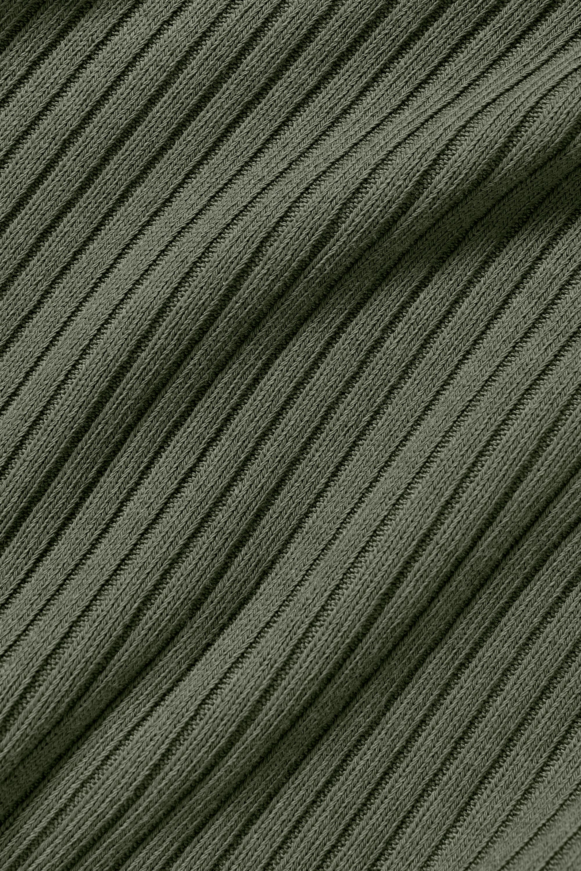 Ribbed Reset Short in Bamboo Green with 2.5 Inch Inseam