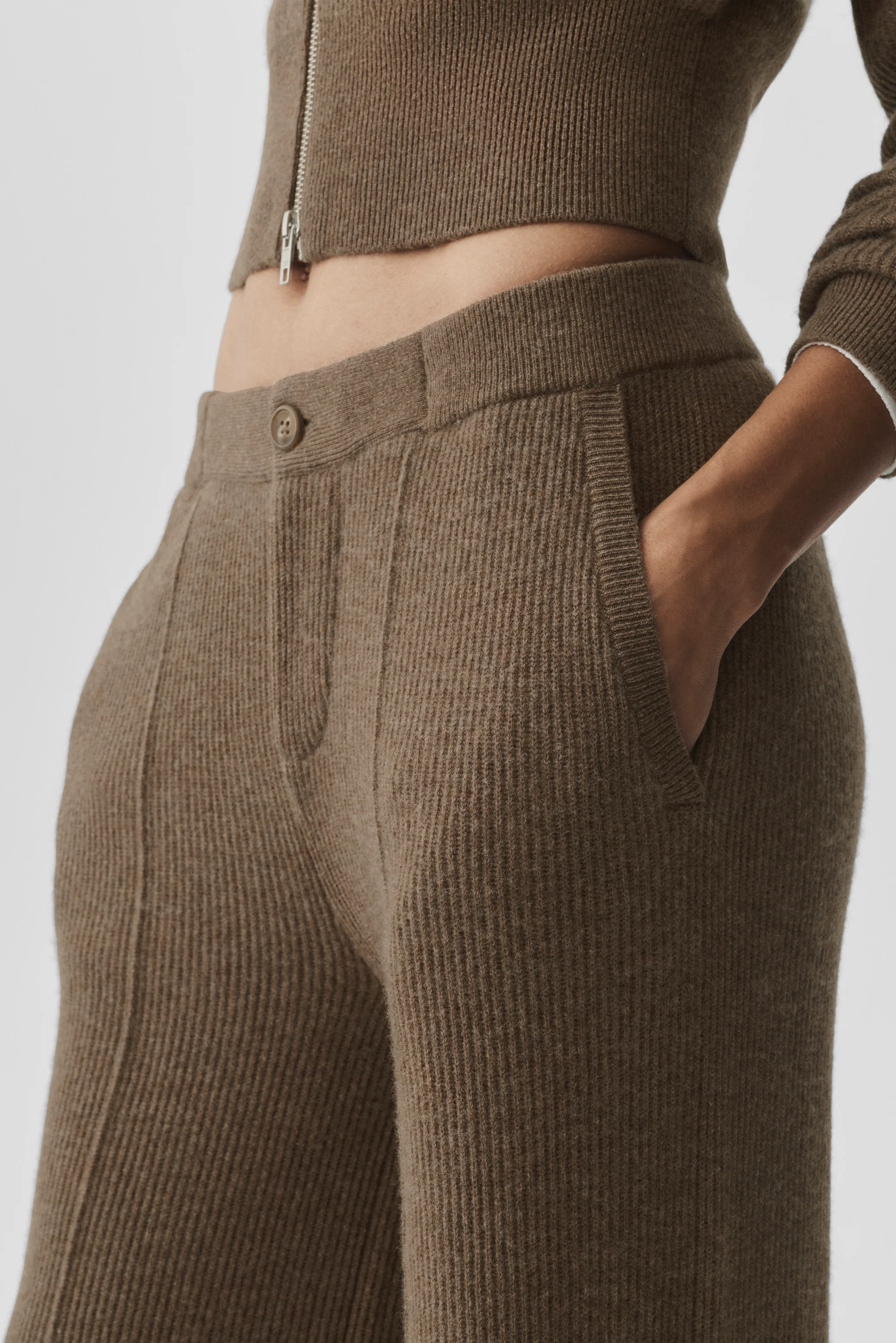 Cashmere Wool Low-Rise Harmony Trouser (Regular) in Java Brown Heather