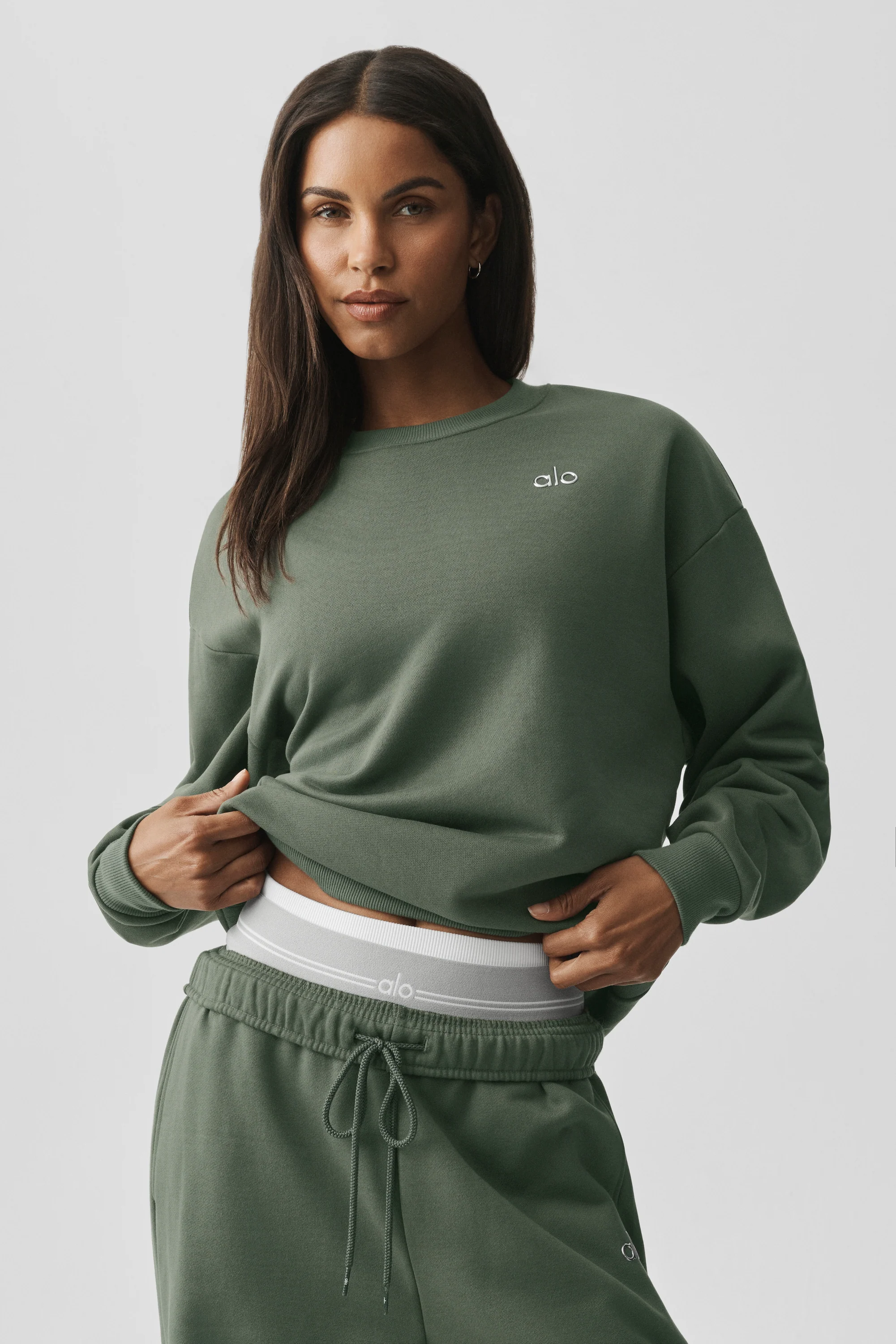 Accolade Crew Neck Pullover in Bamboo Green