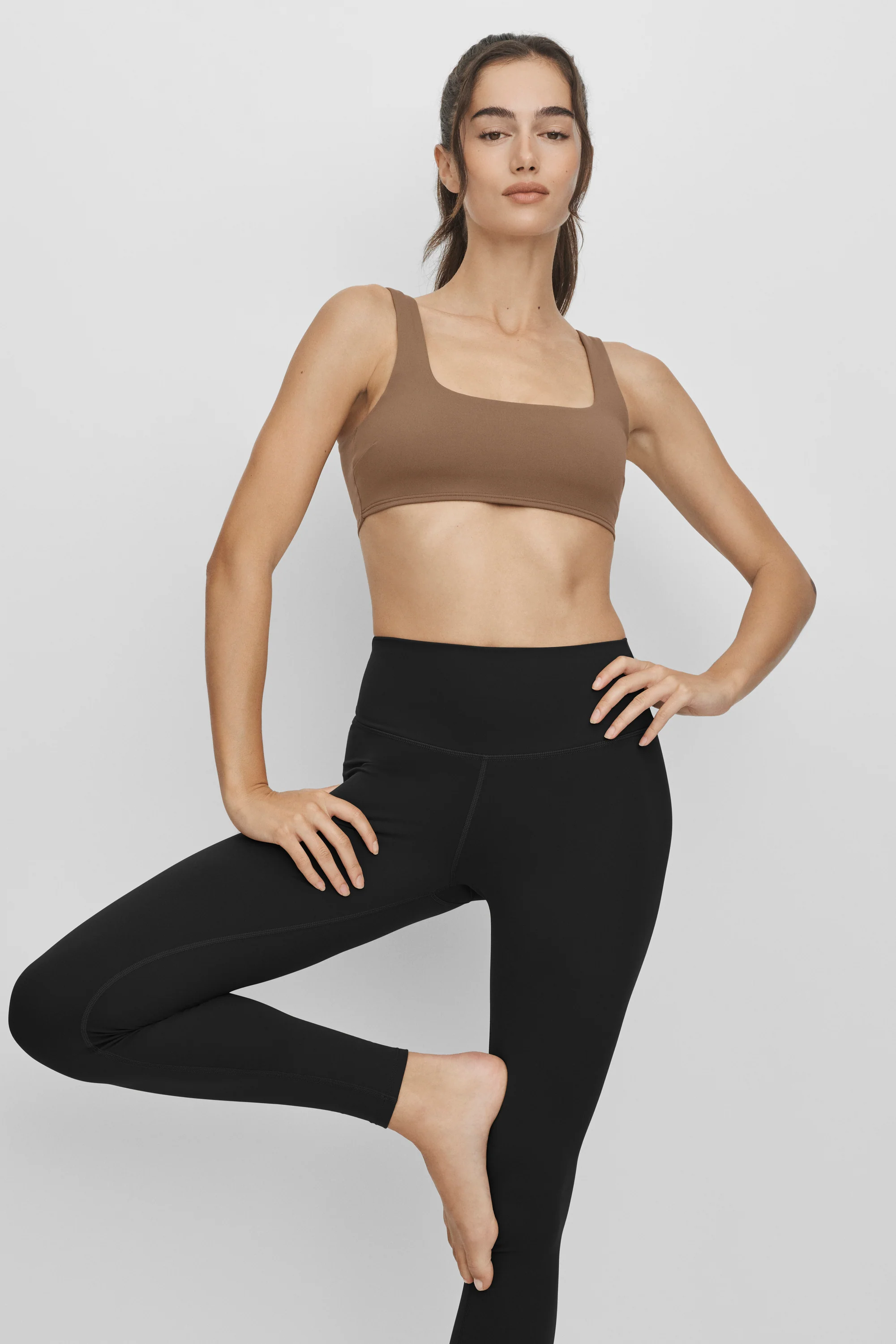 ALO Softsculpt Precision Bra in Java Brown