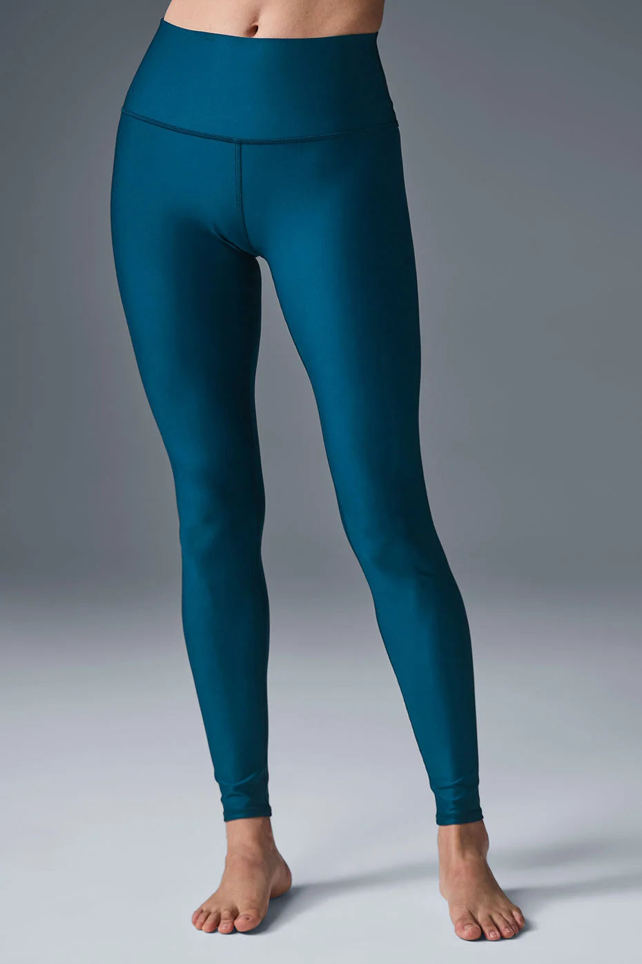 High-Waist Airlift Legging in Eclipse Blue for Pilates and Errands