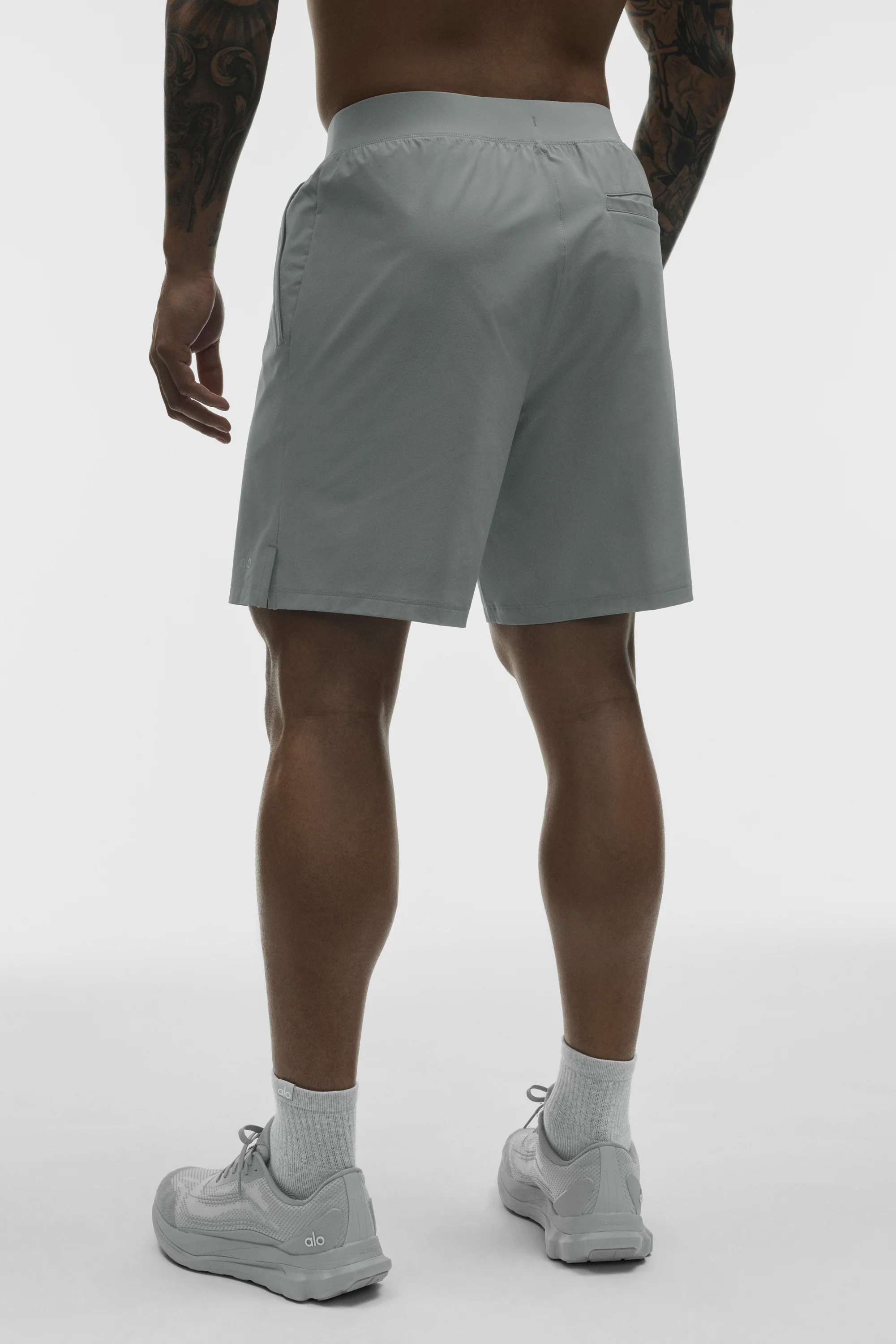 7 Inch Repetition Short in Monument Performance Woven with Zip Pockets