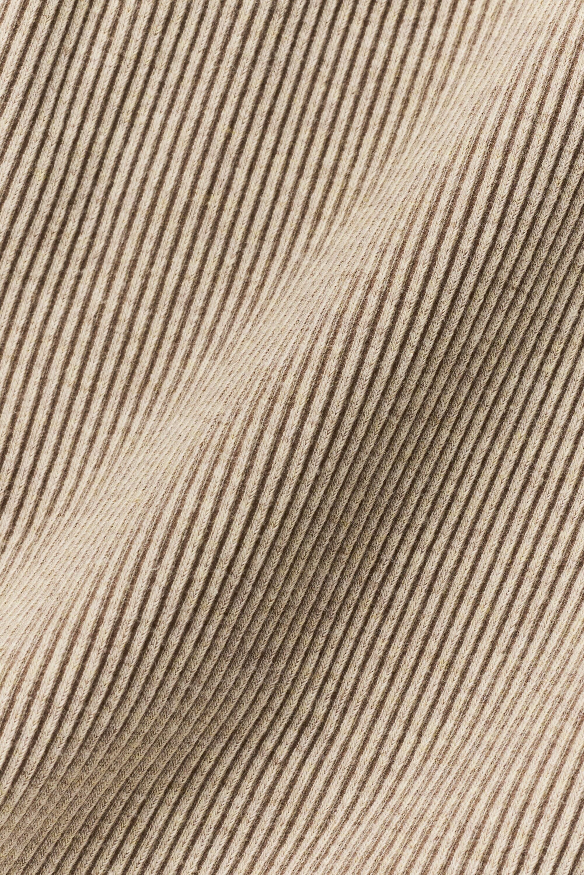 Seamless Two Tone Rib Jacket in Gravel Heather