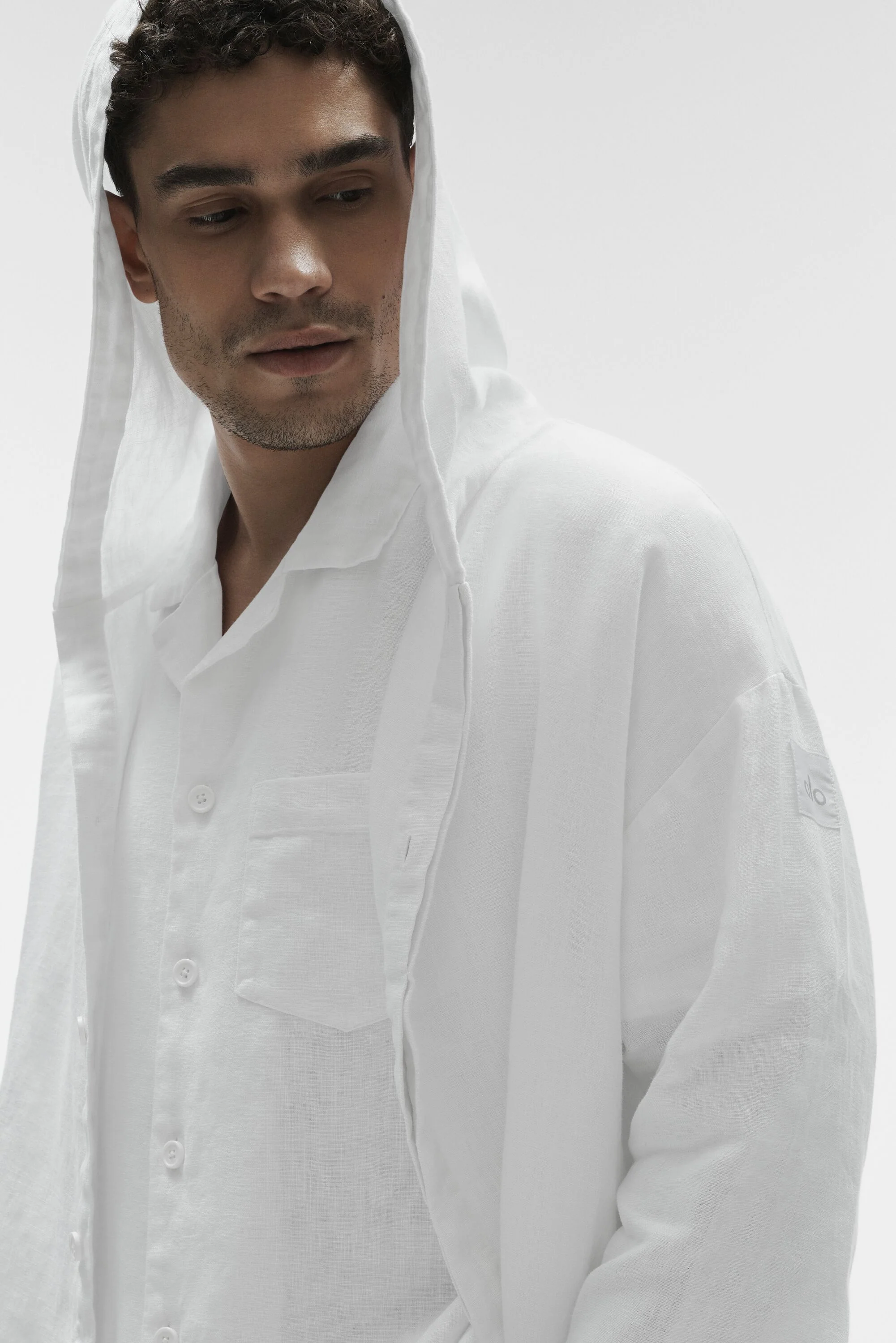 Linen Days 白色鈕扣連帽衛衣 易襯疊穿