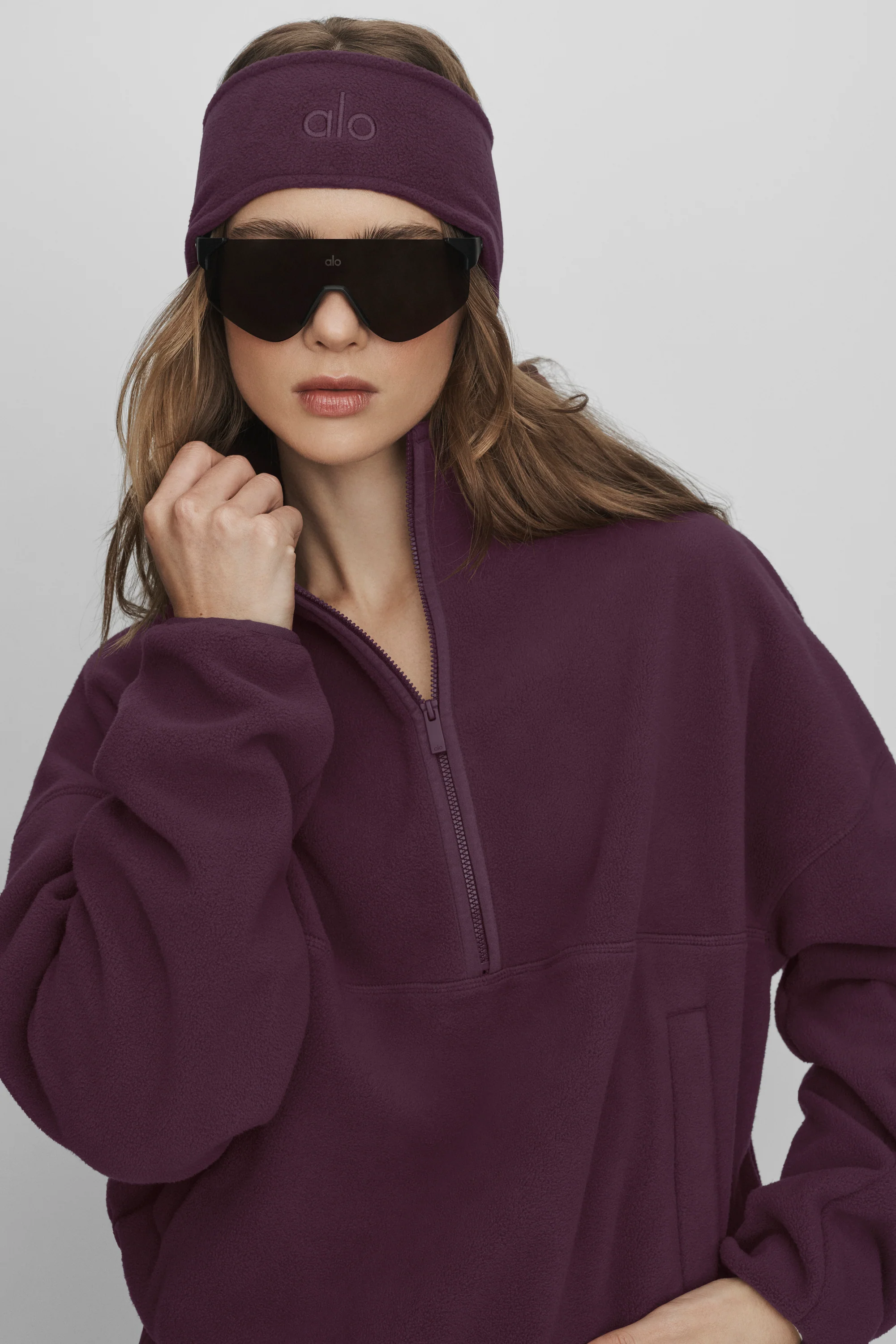 Polar-Fleece-Ohrenwärmer in sattem Bordeaux für kalte Morgen