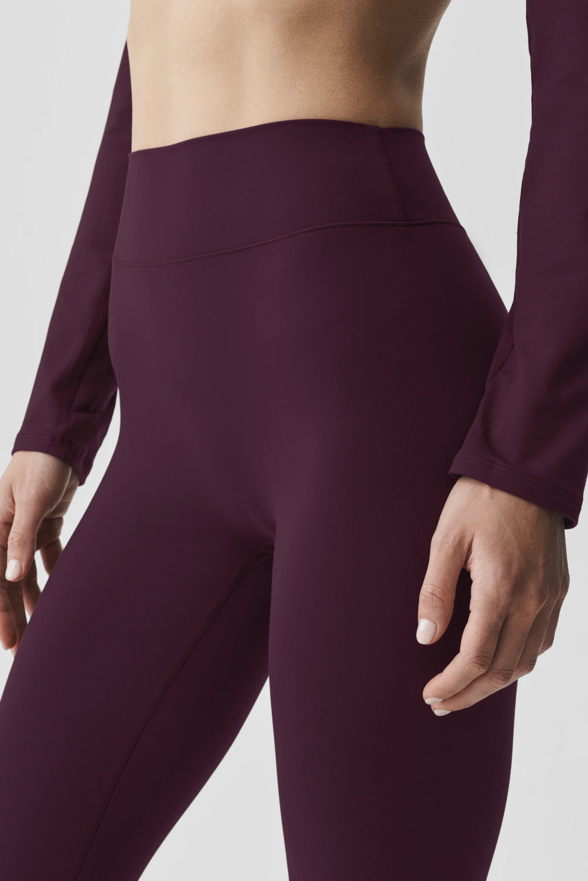 ALO Softsculpt Define Legging with Hidden Scrunch in Rich Bordeaux