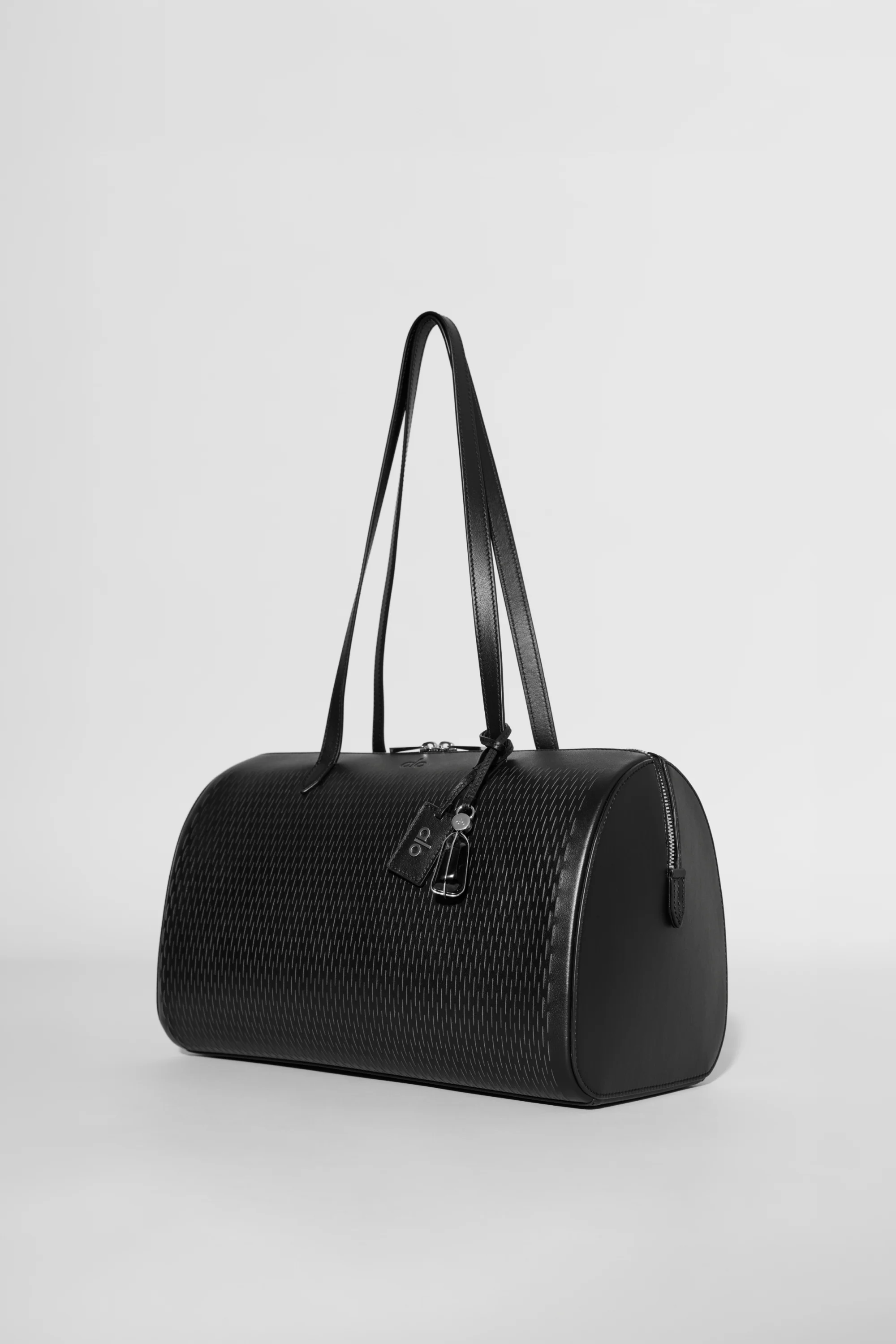 ALO Leather Mesh Shoulder Voyage-väska i svart läder och mesh