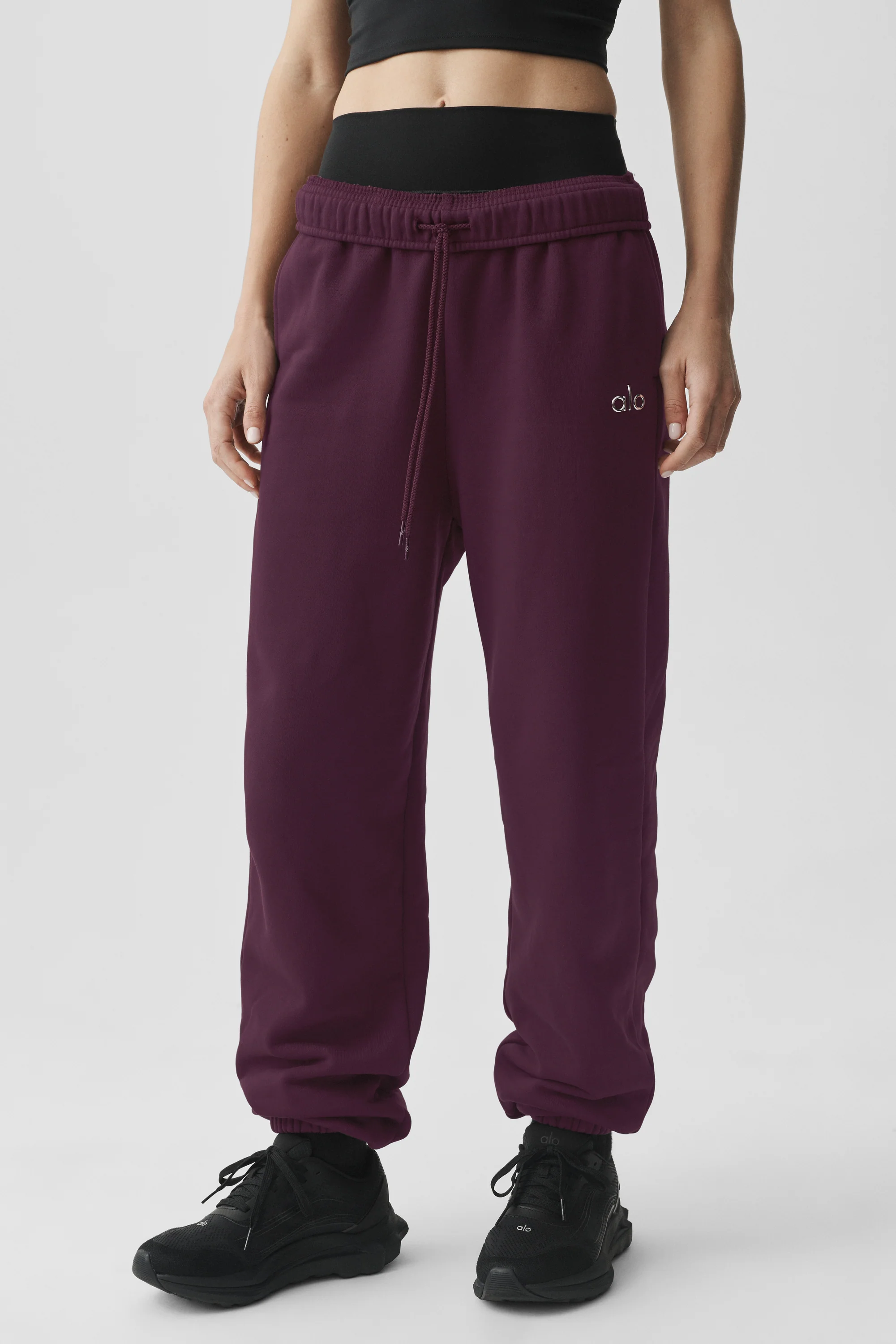 Accolade Sweatpant Rich Bordeaux Lounge to Street