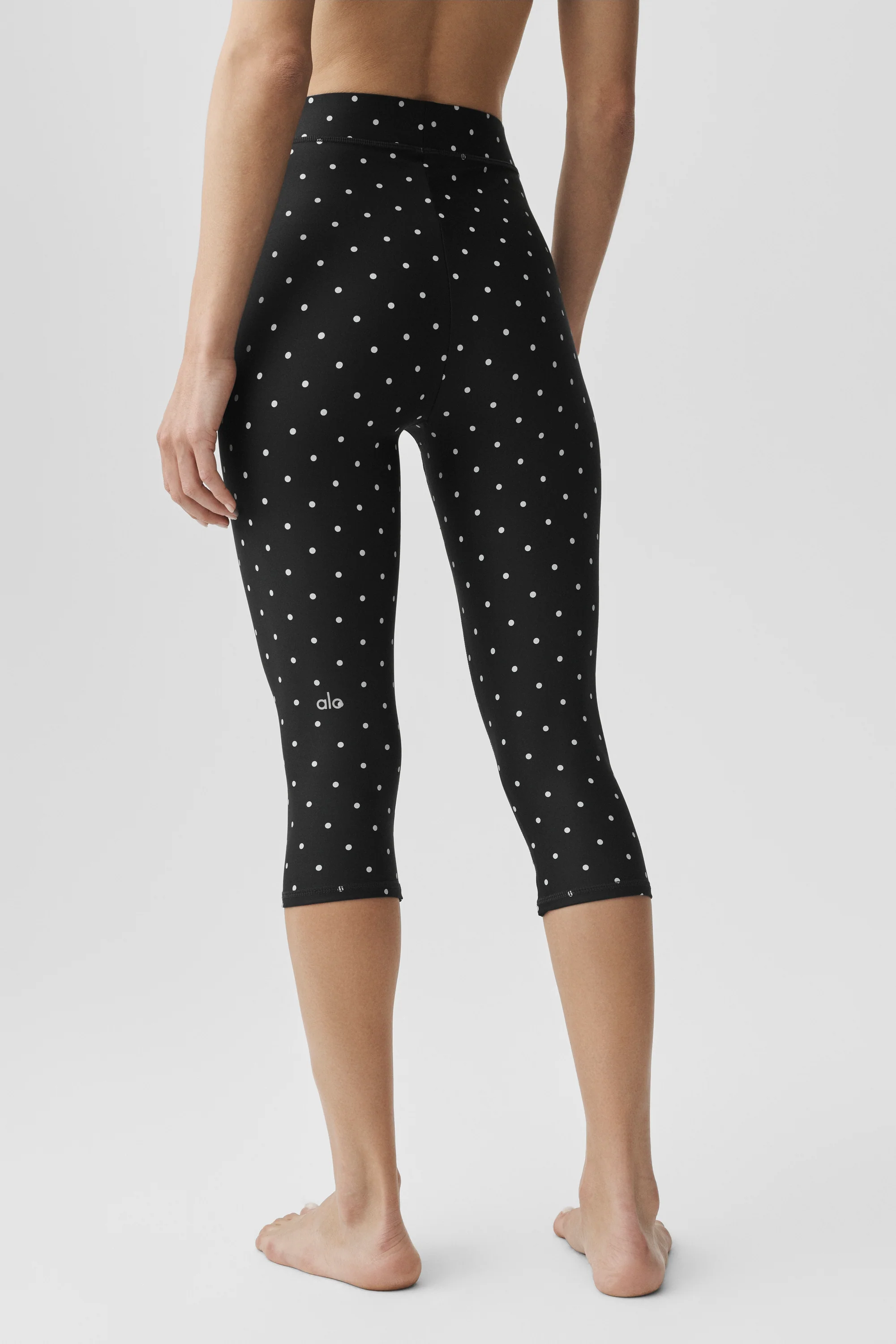 Airlift Polka Dot High-Waist Iconic 90's Capri in Schwarz/Weiß
