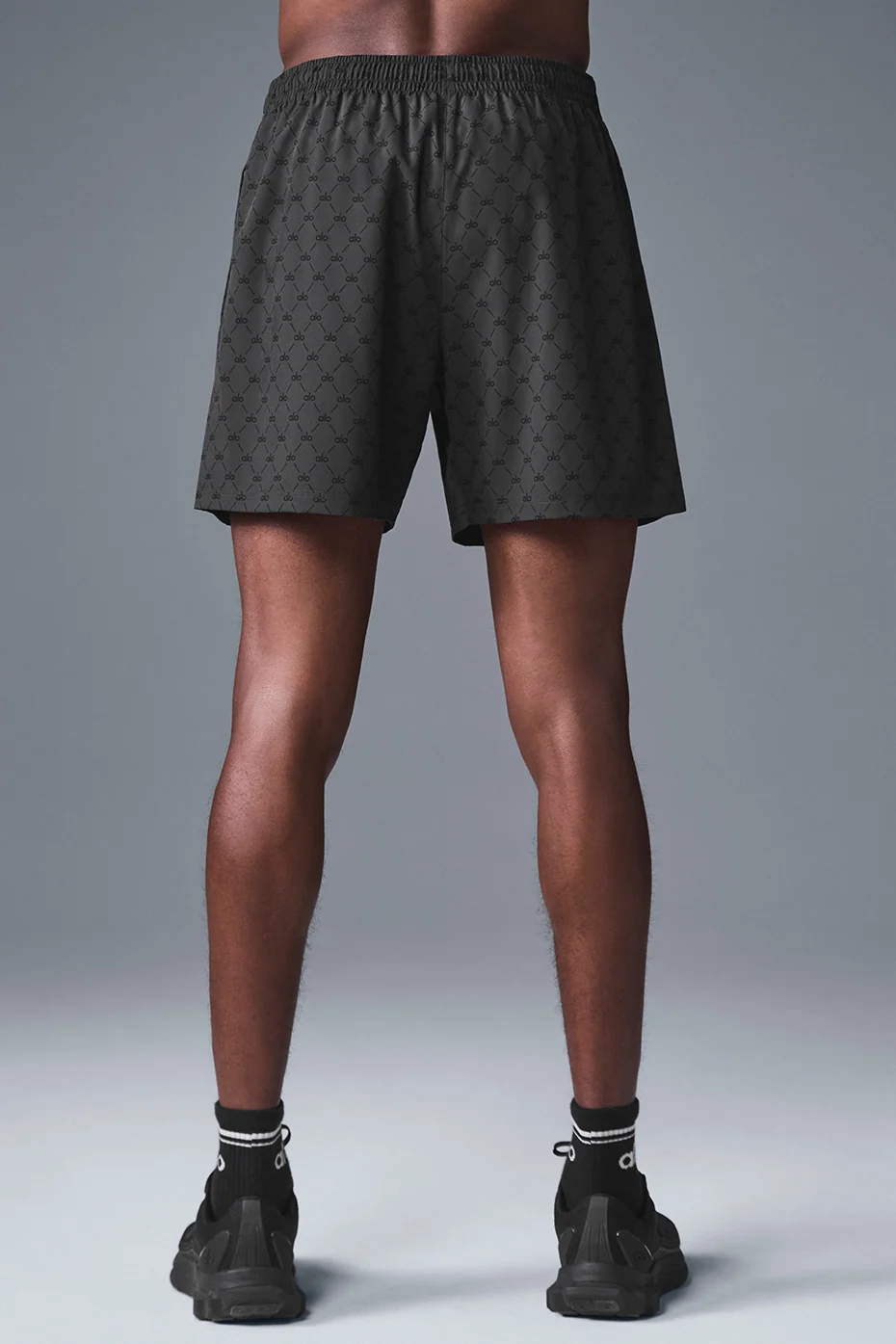Short Diamond Circuit 7'' in antracite/nero con elasticità in 4 direzioni