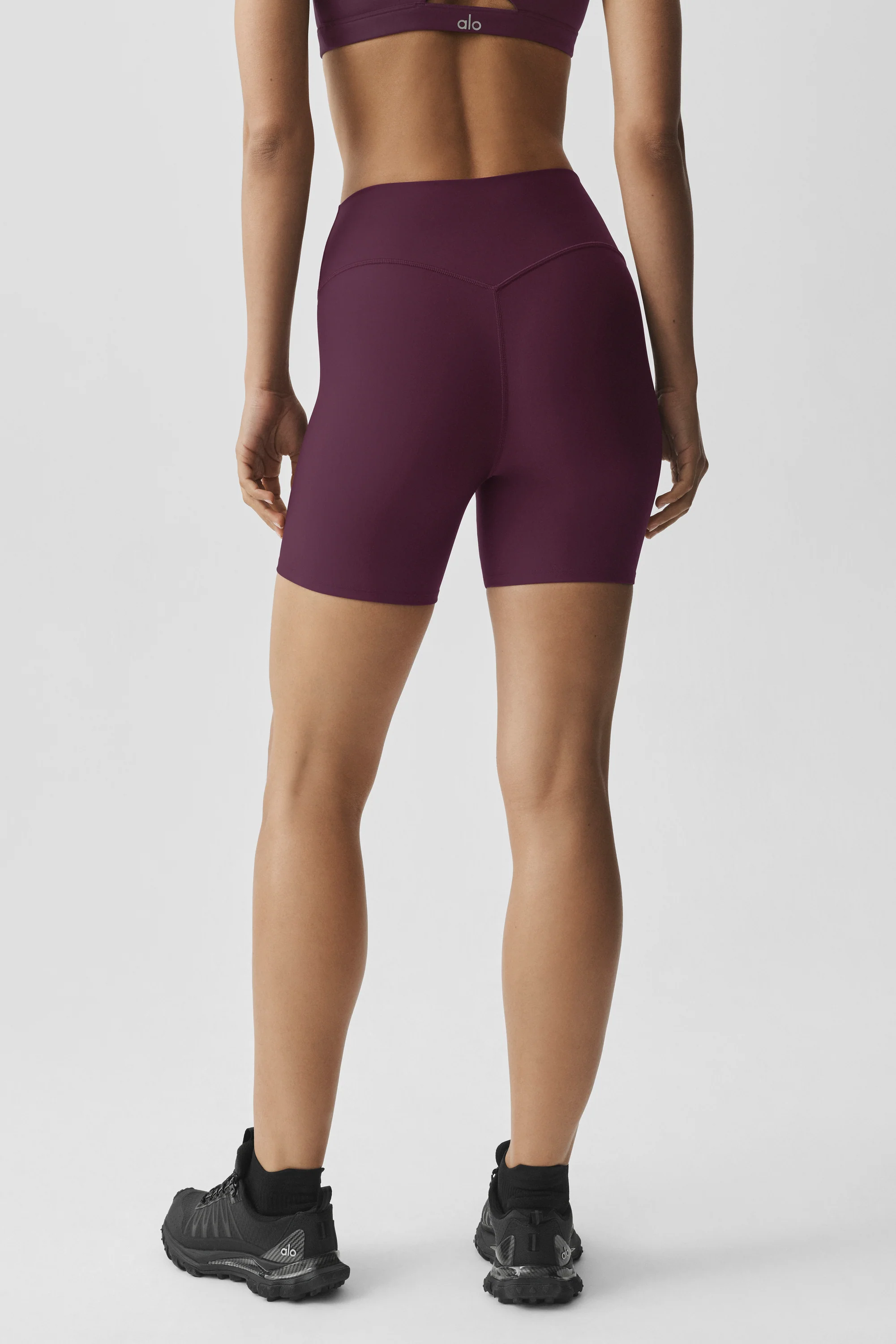 Short Airlift Energy 5" em Rich Bordeaux com Corte de Compressão de Cintura Alta