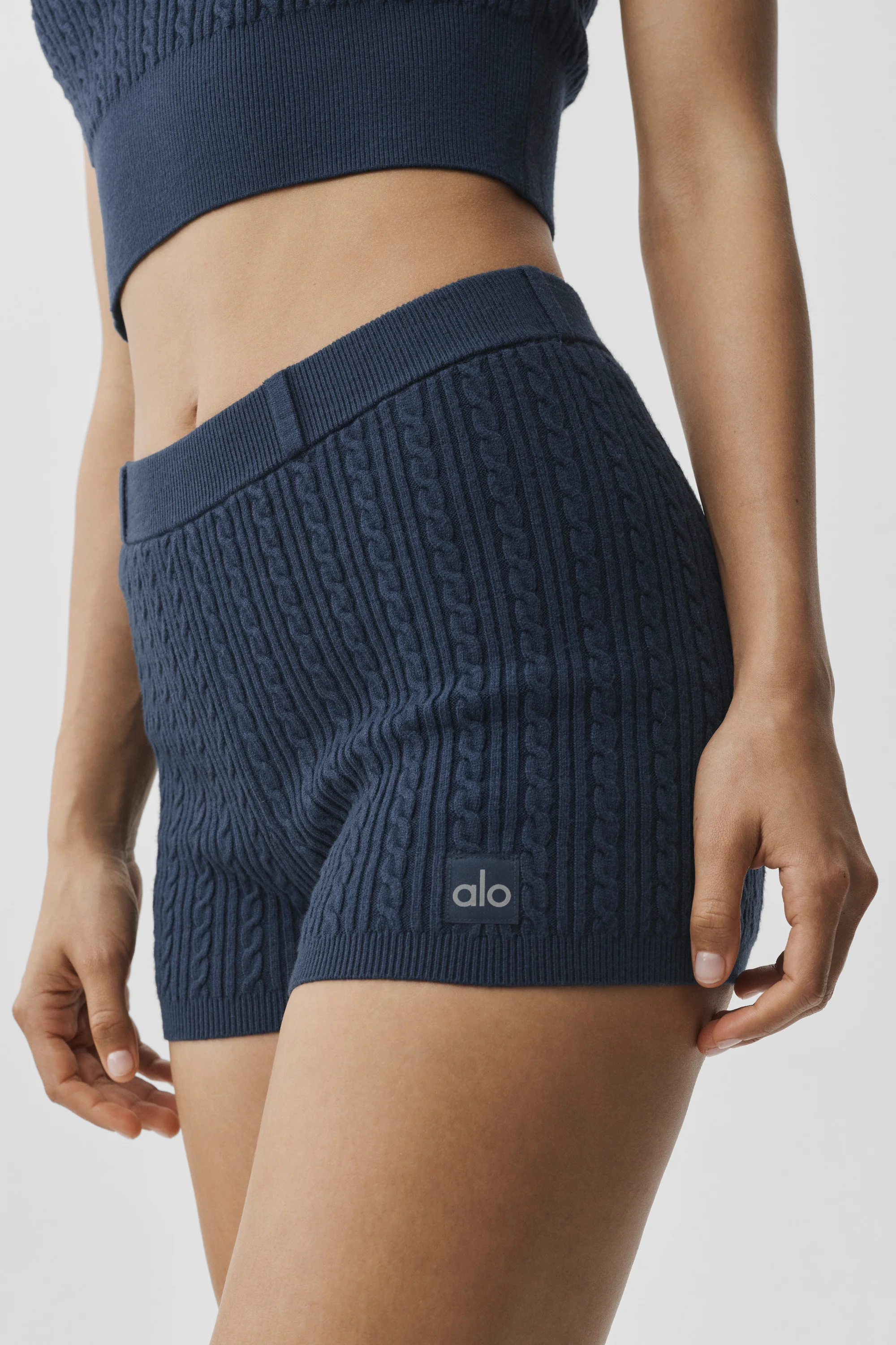 Mini Cable sweater-shorts med høj talje i marineblå