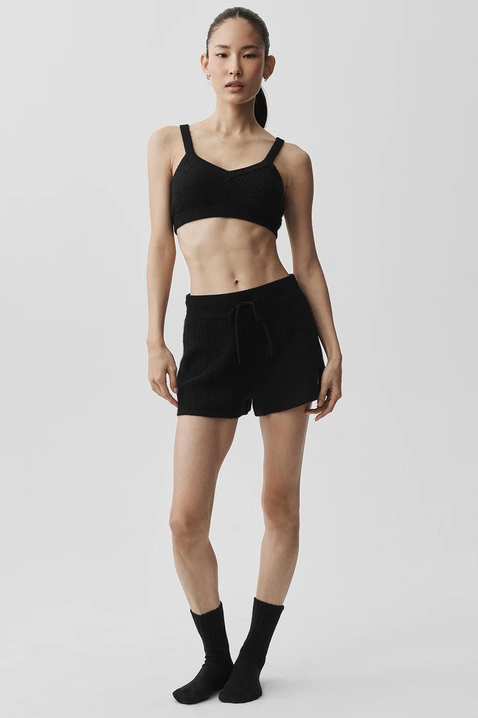 Cashmere Plush Waffle V-Neck Bra in Black