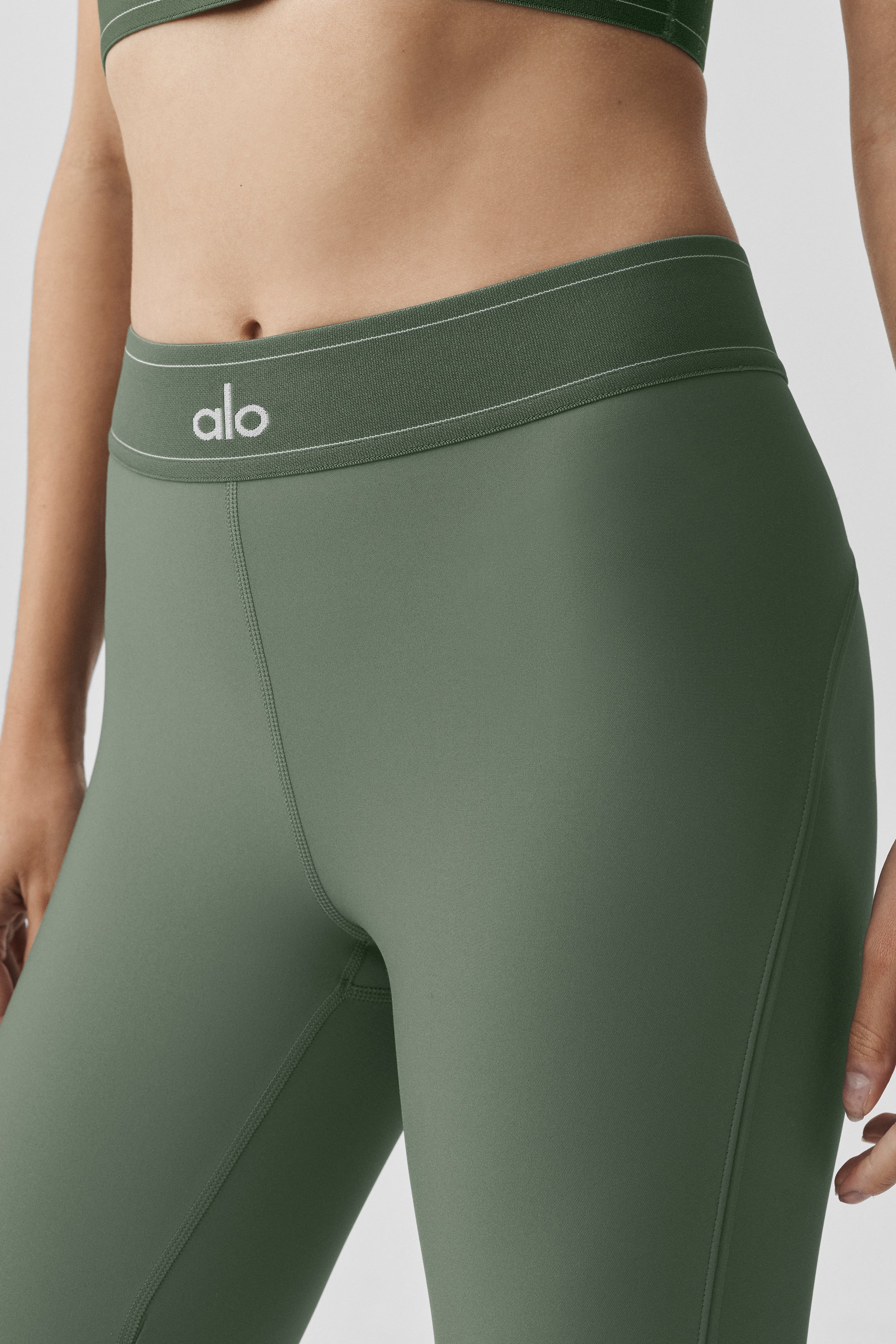 Airlift High-Waist Suit Up Legging in Bamboo Green