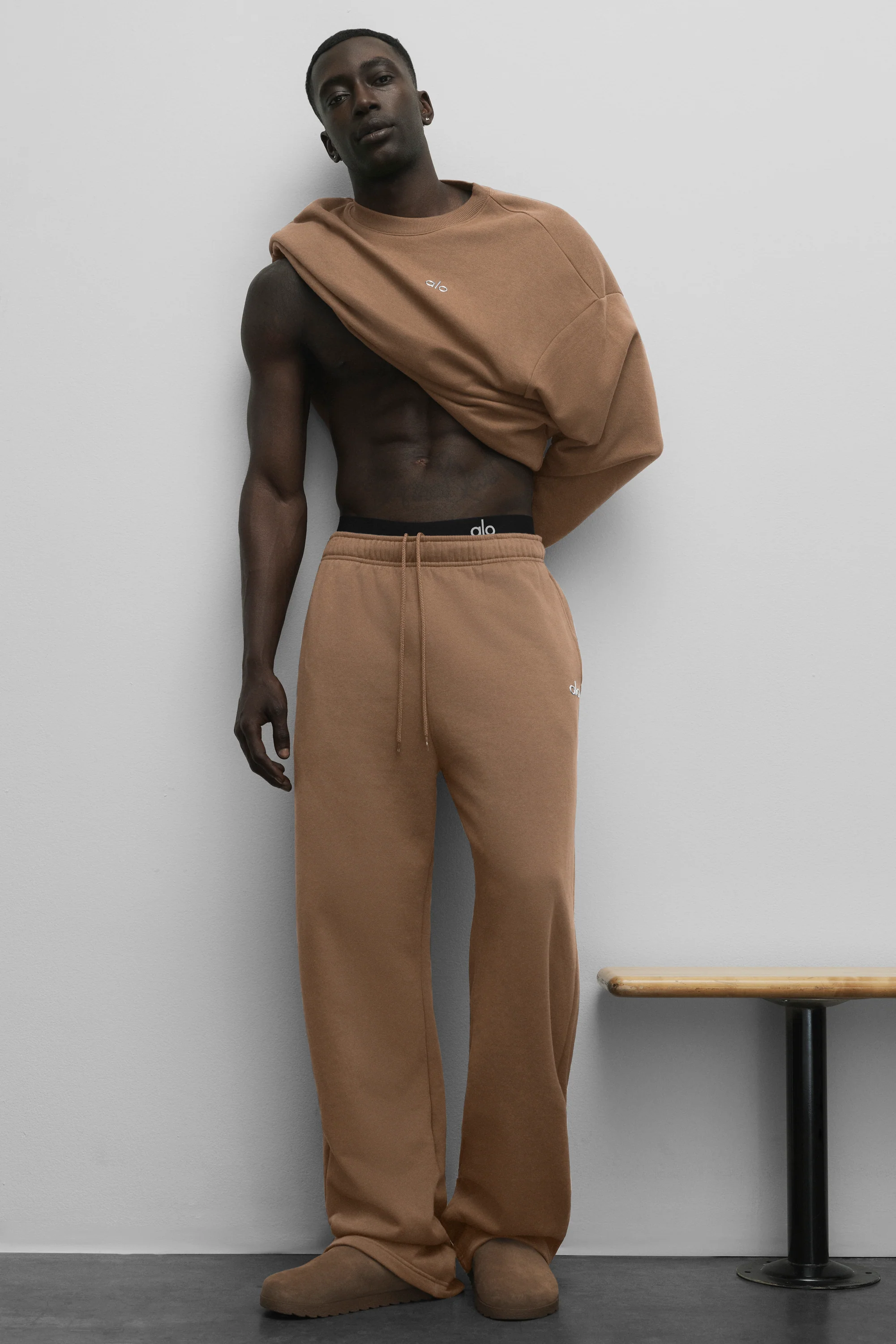 Accolade Straight Leg Sweatpant in Java Brown