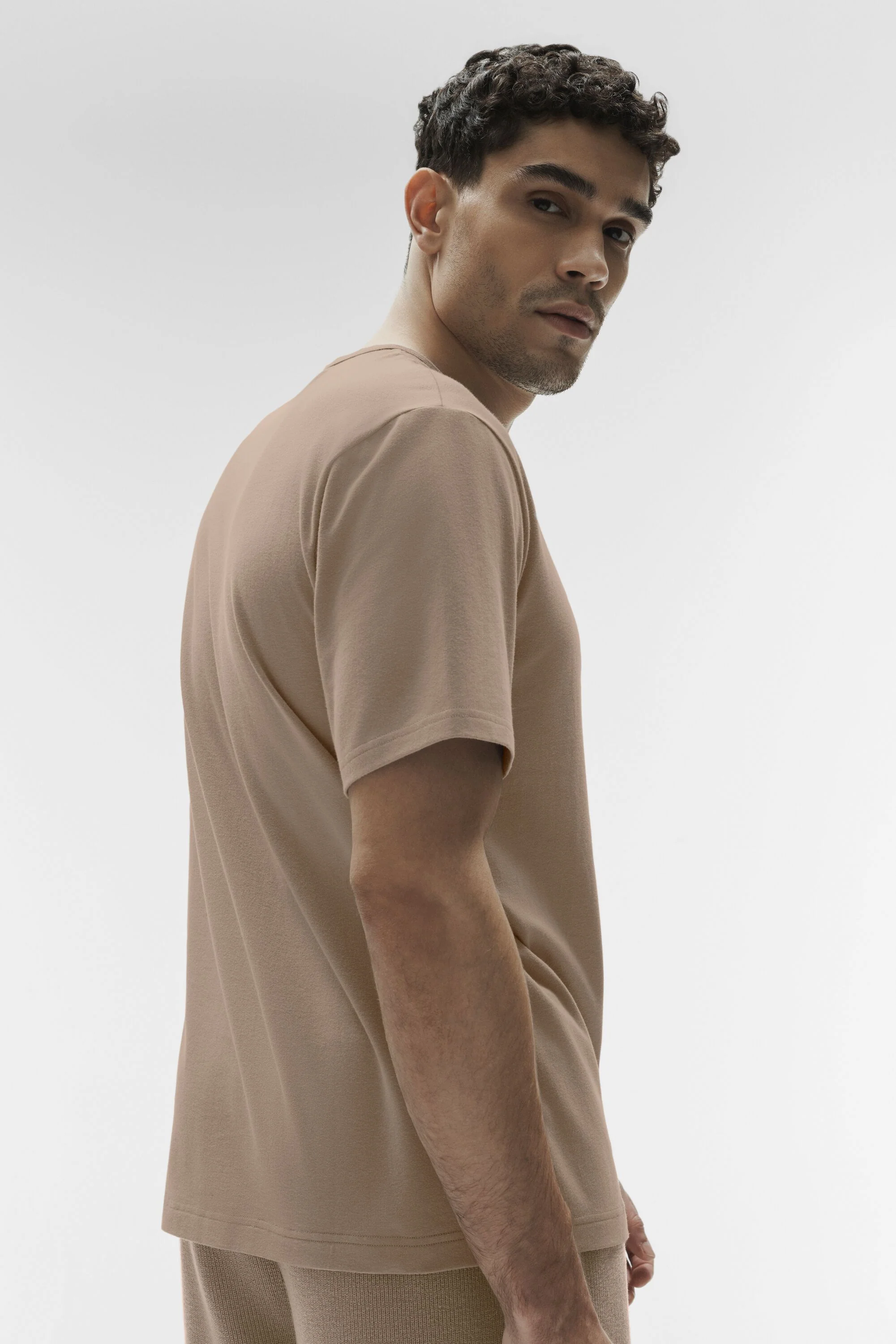 Street Essential Tee – Gravel