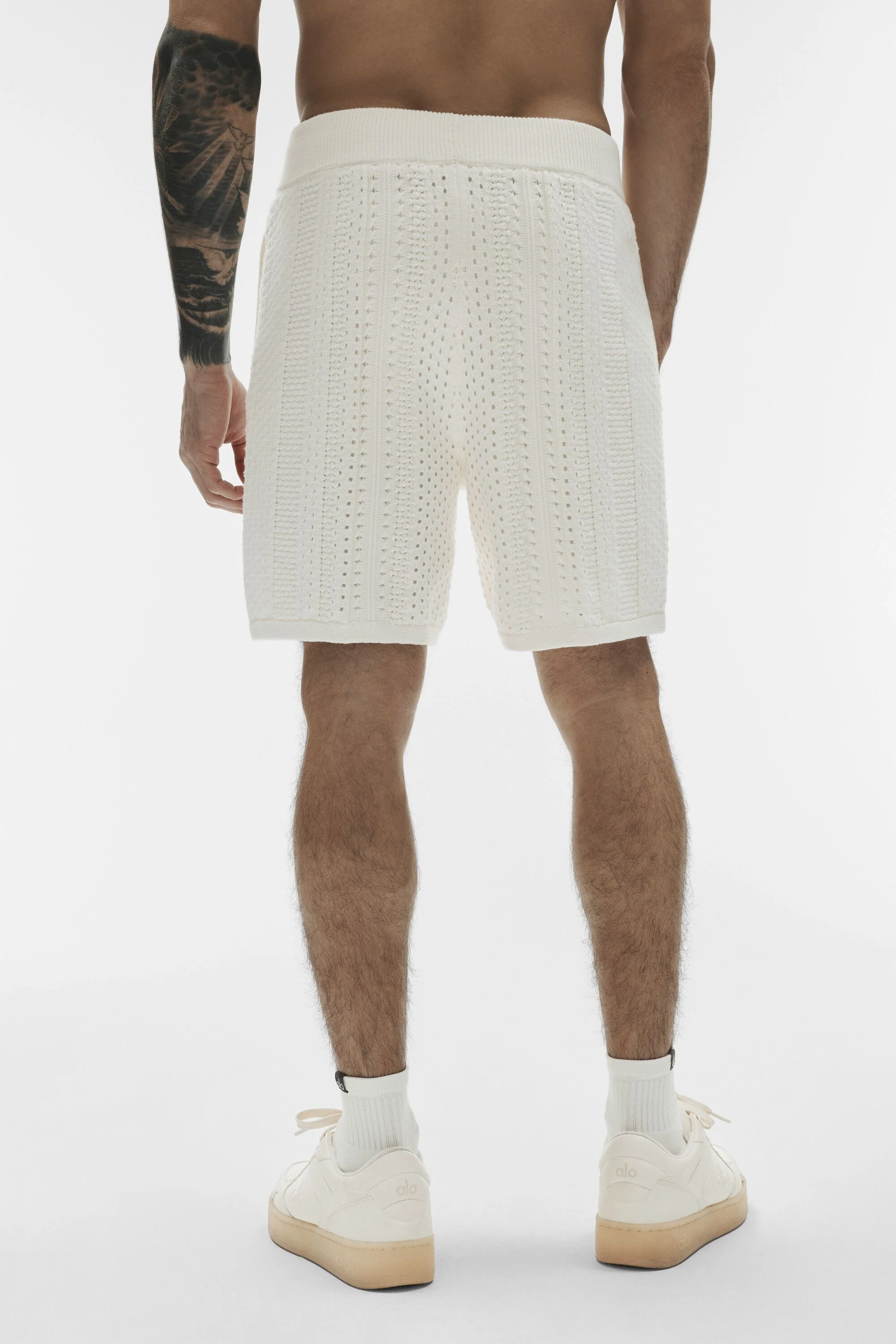Alo Yoga 7" Coastline Knit-shorts til mænd i elfenben