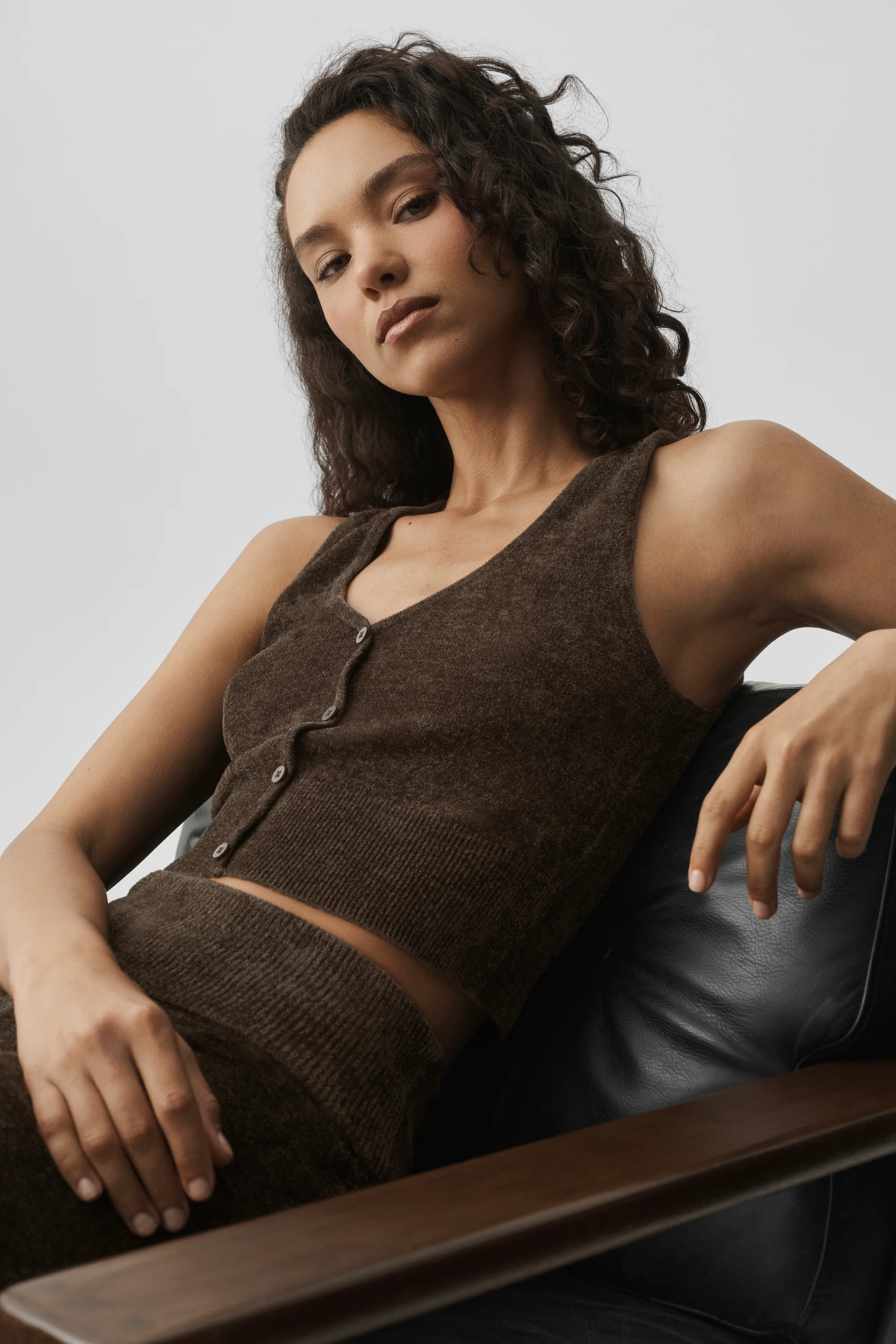 Micro Chenille Button-Down-Tanktop in Espresso