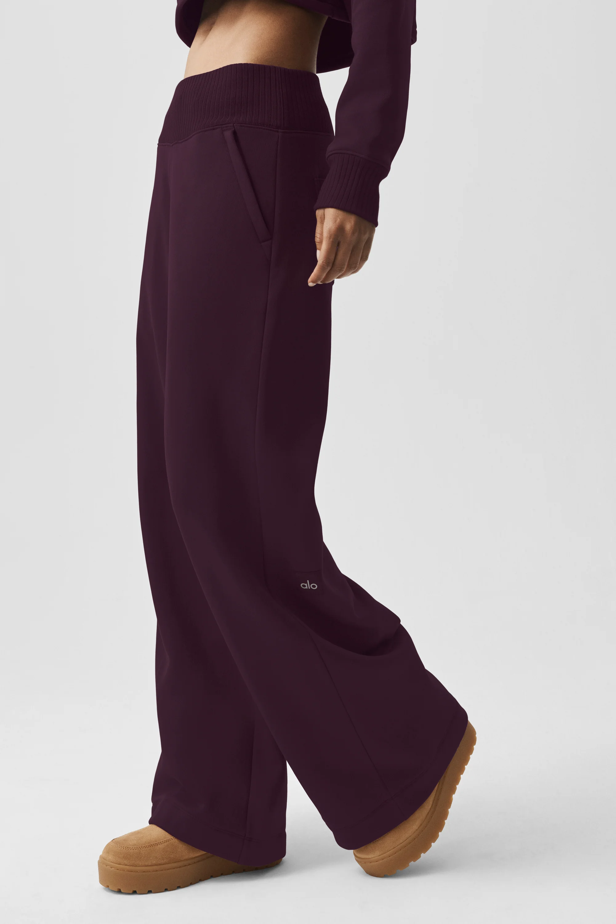 Serenity Wide Leg Sweatpant Rich Bordeaux in Signature Accolade Fabric