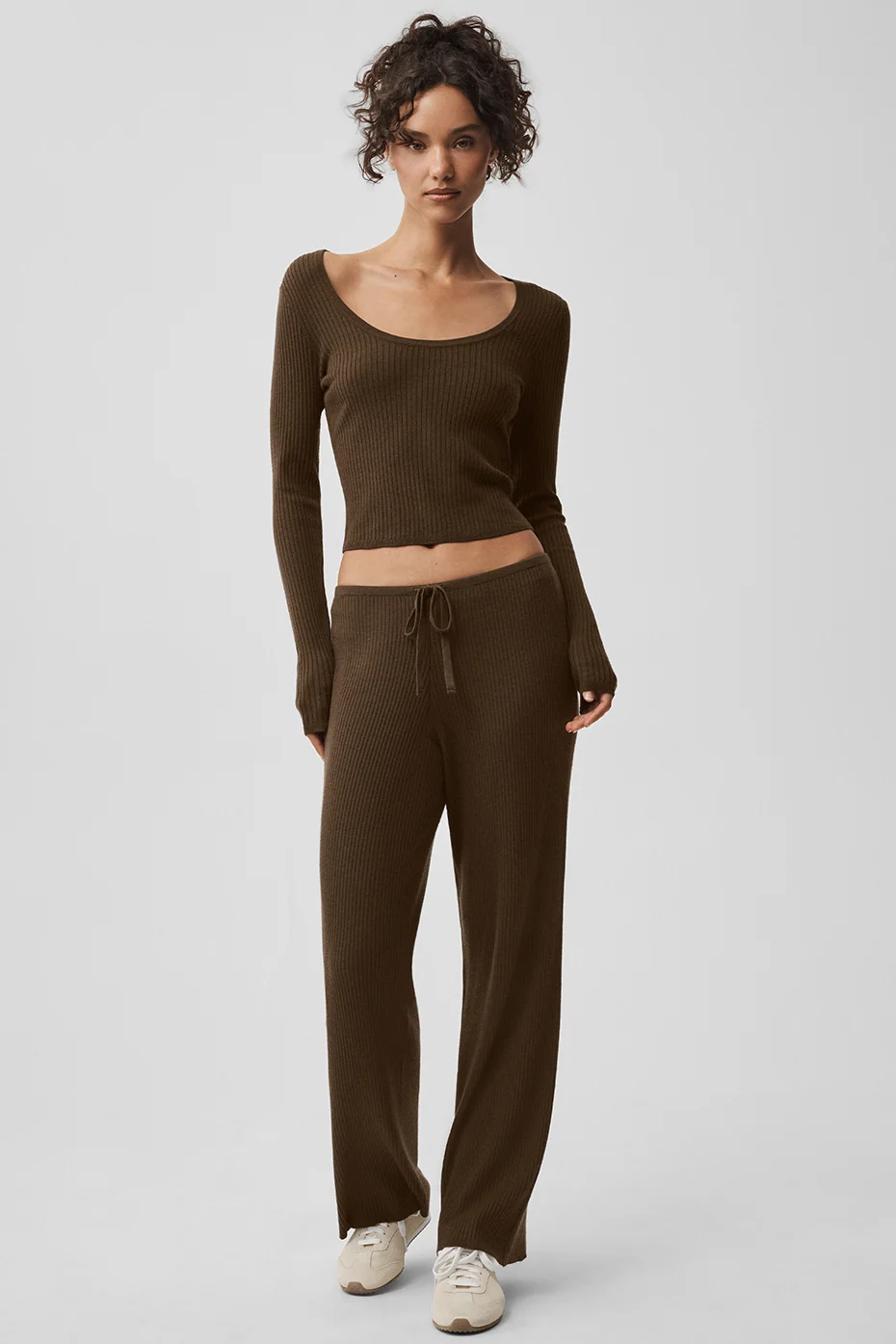 Sweater Knit Mid-Rise Unwind Wide-Leg-Hose in Espresso