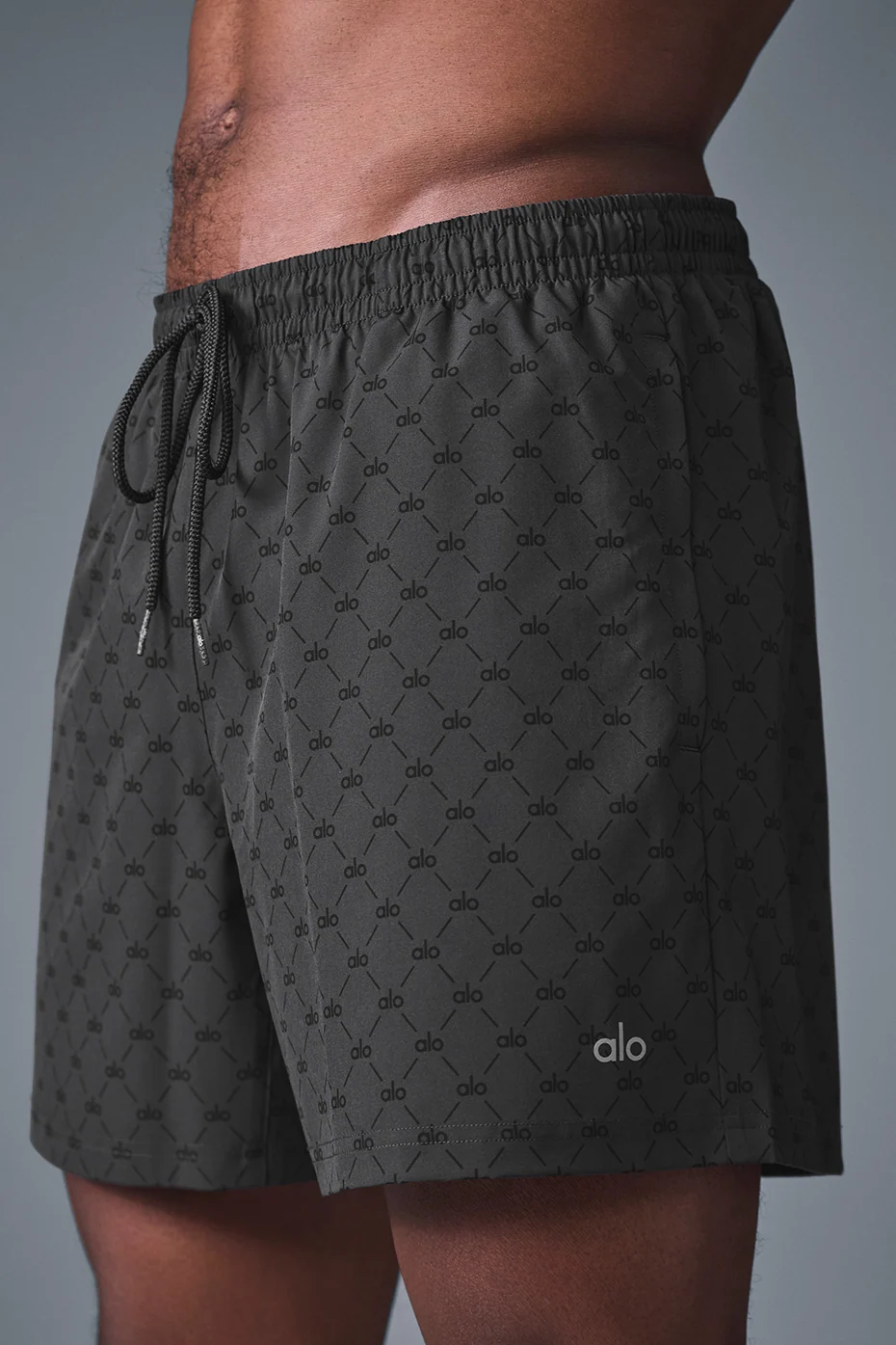 Short Diamond Circuit 7'' in antracite/nero con elasticità in 4 direzioni