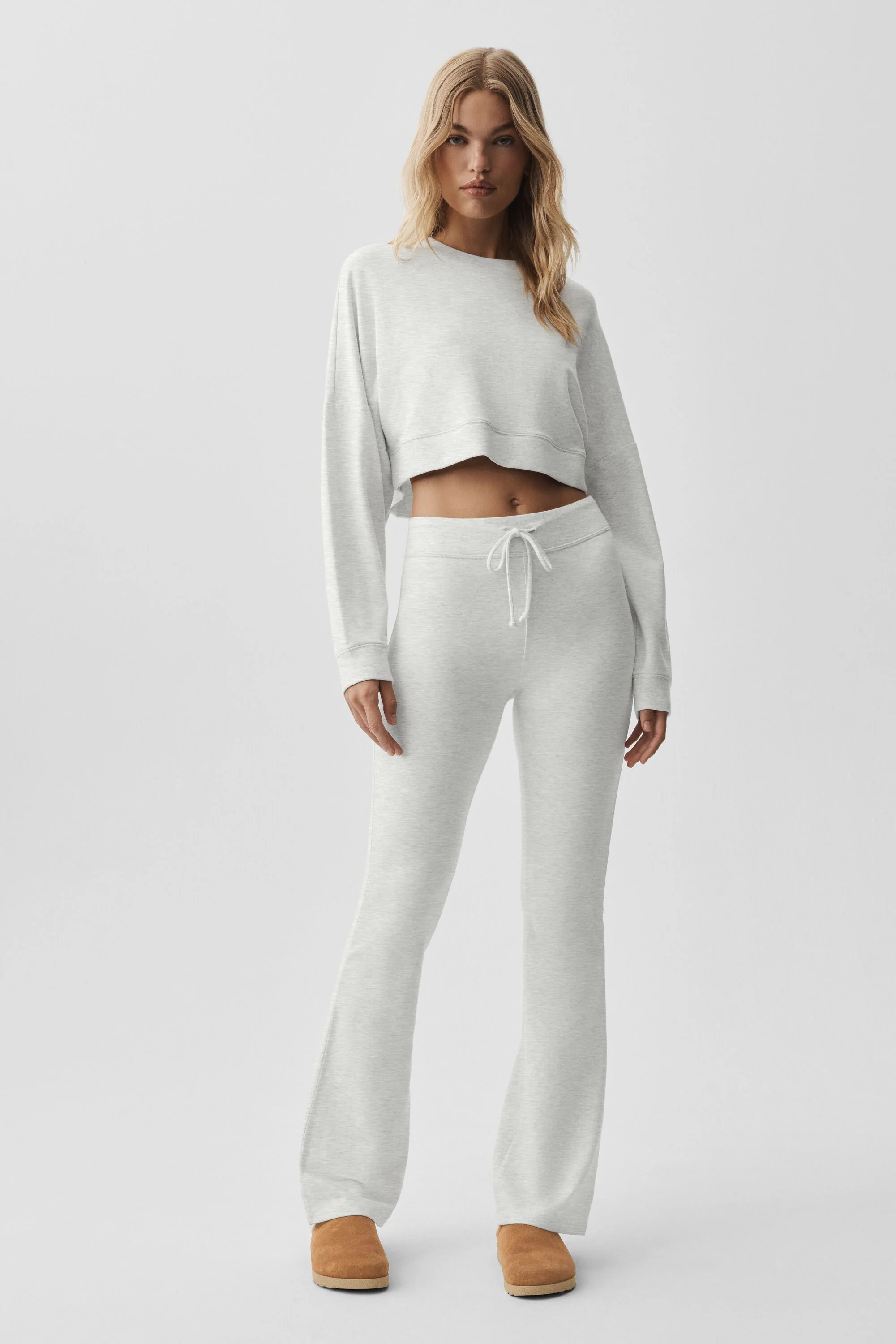 Cropped Sway Crew Neck Pullover in White Heather for Studio to Street