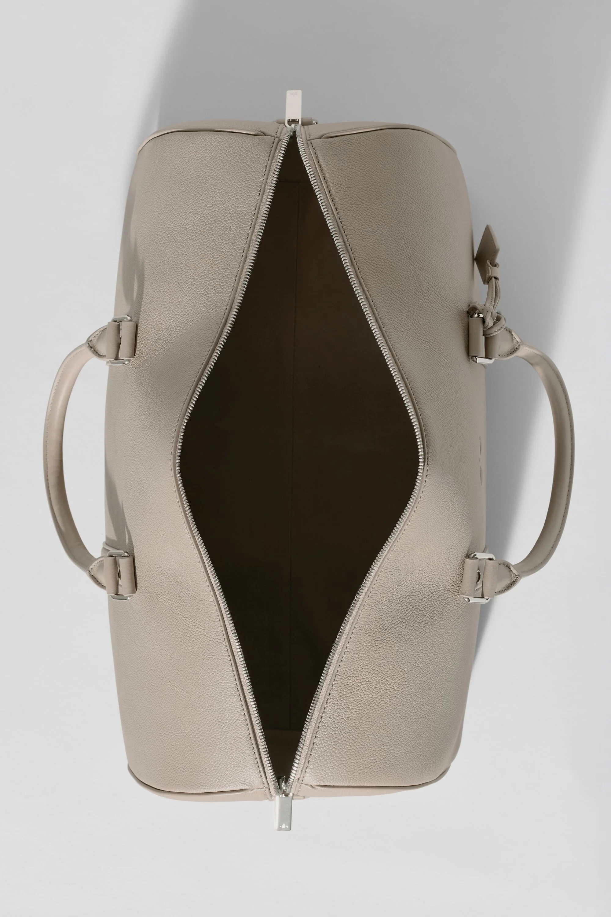Bolsa de viaje Voyage de ALO en piel Gravel para gimnasio y escapadas