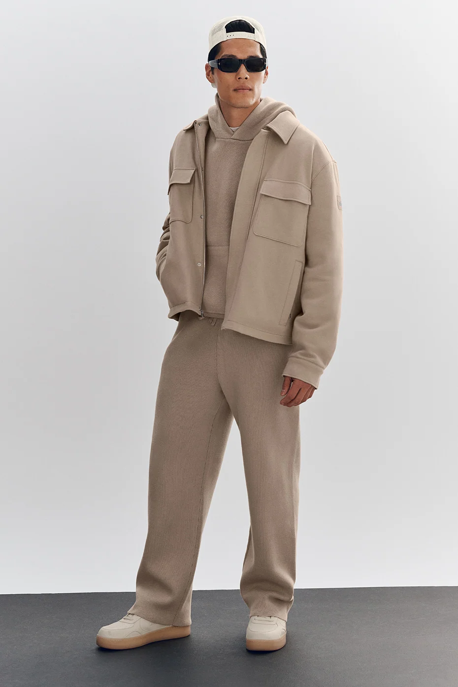 Scholar Straight Leg Sweatpant in Gravel Heavyweight Knit