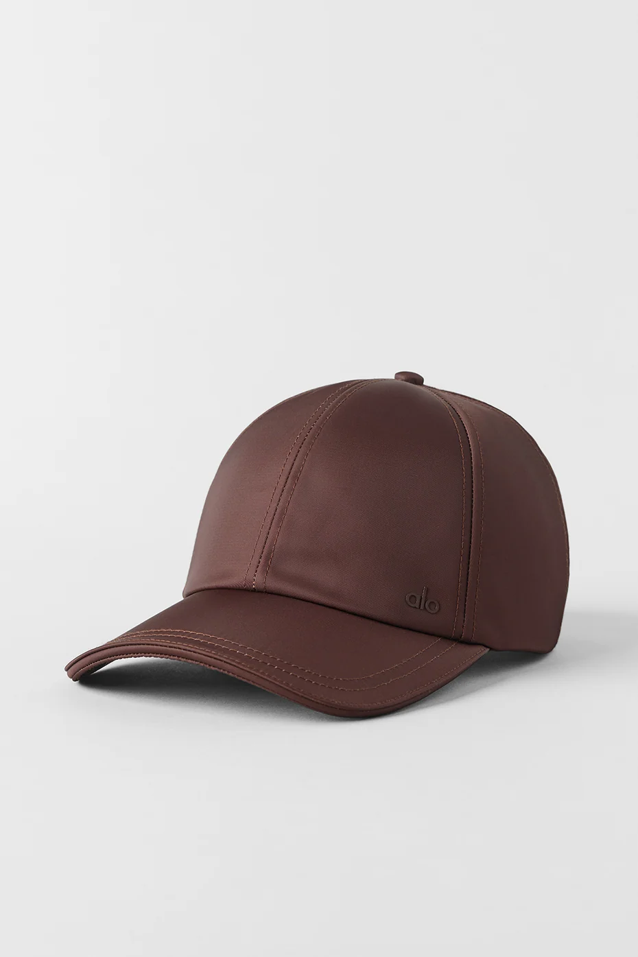 Satin Off-Duty cap in Brownstone-kleur