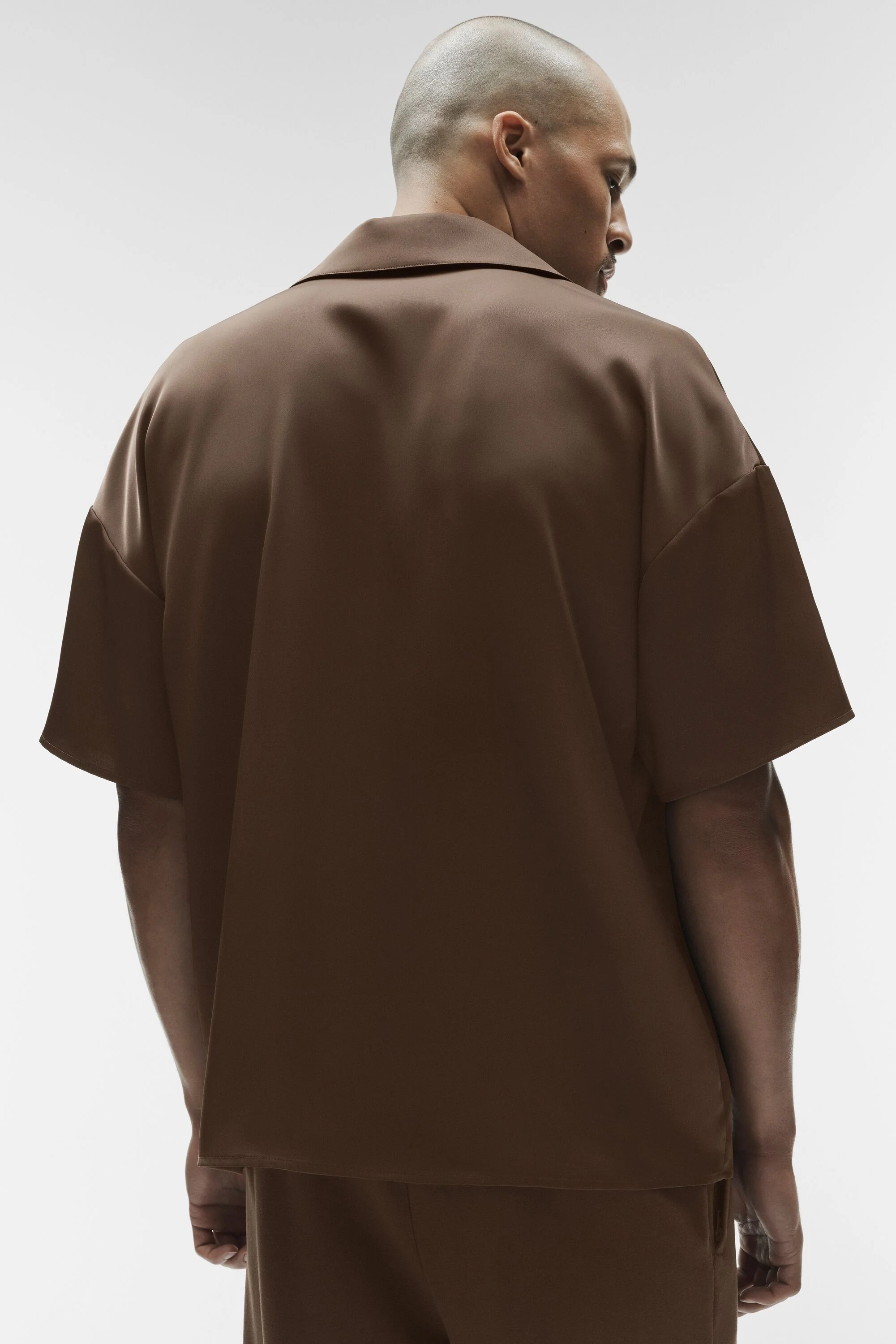 Satin Horizon Short Sleeve Button Up in Espresso