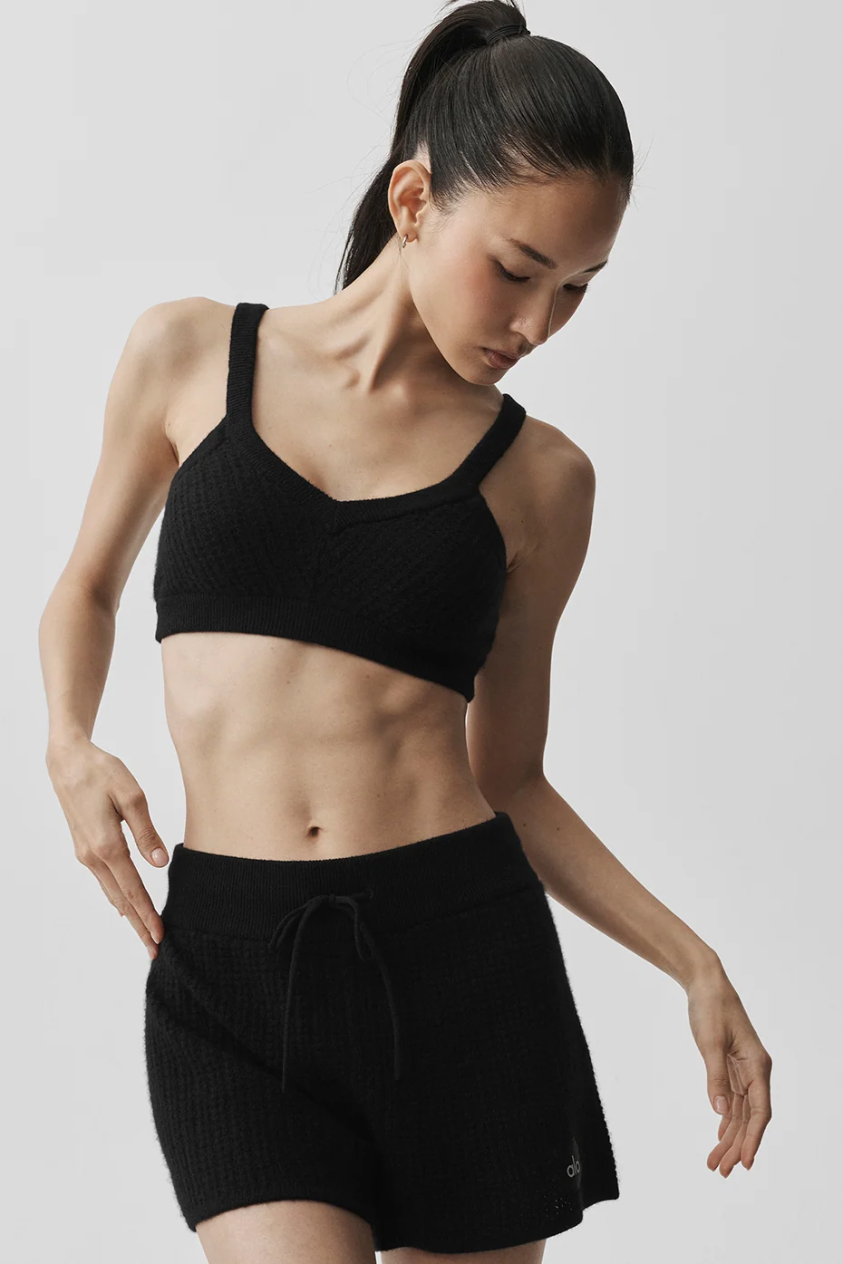 Cashmere Plush Waffle V-Neck Bra in Black
