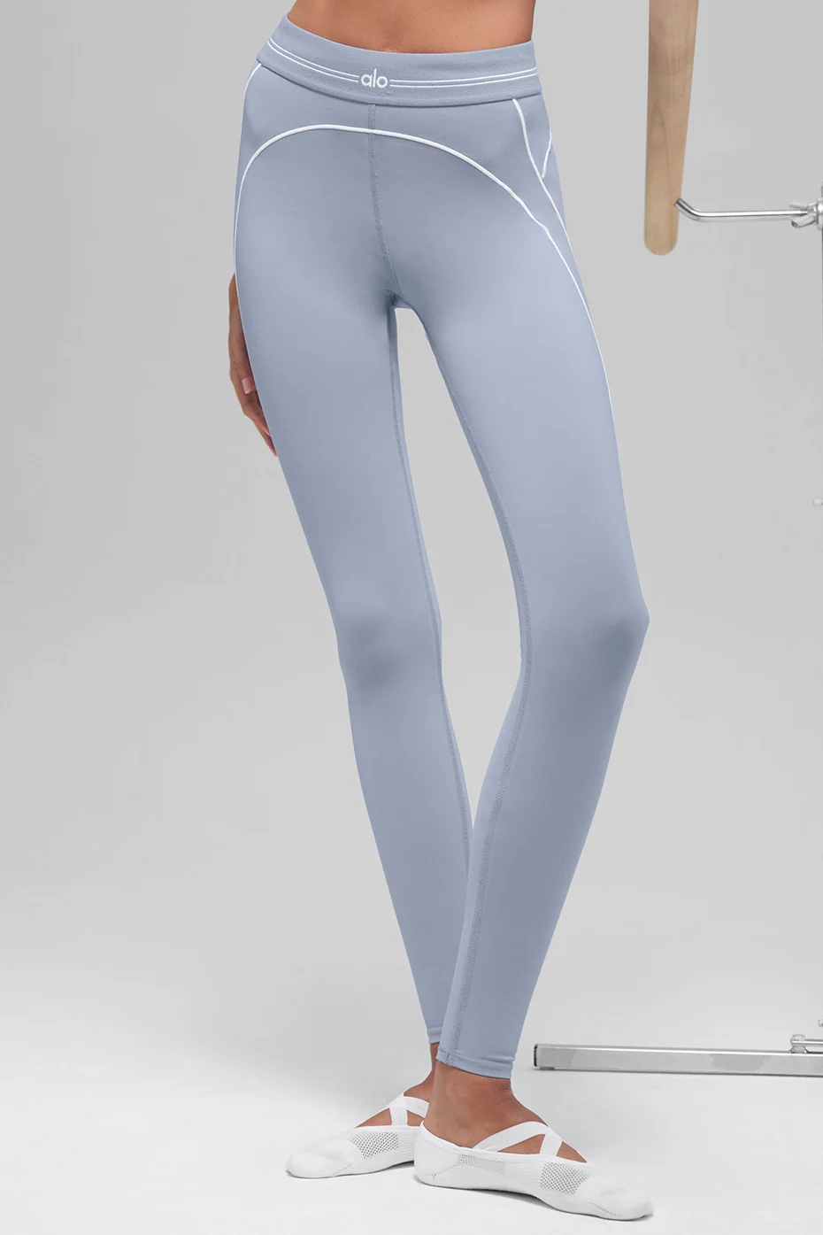 Airbrush High-Waist Heart Throb Legging in Winter Frost White
