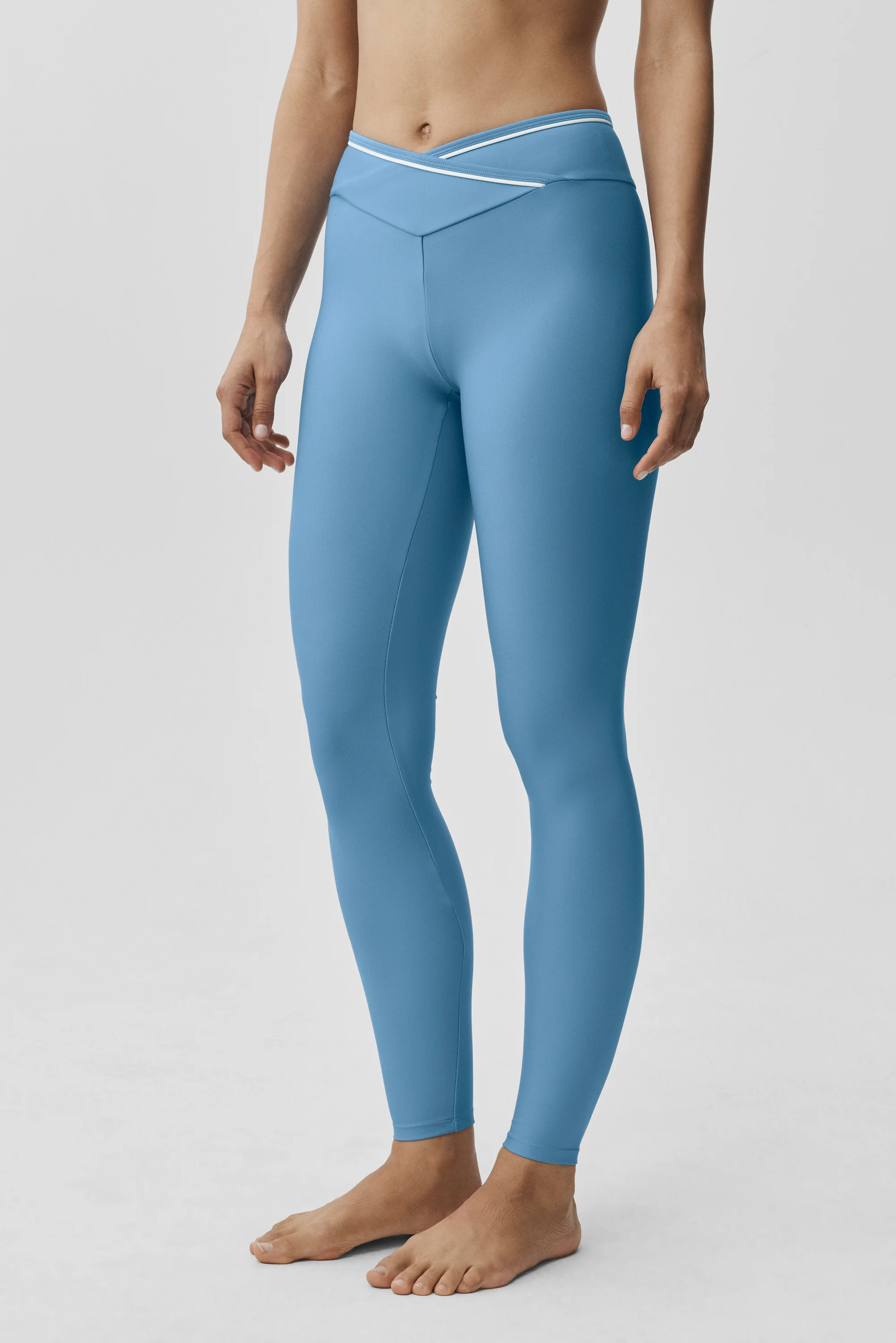 Airlift High-Waist Trifecta Legging in California Blue and White