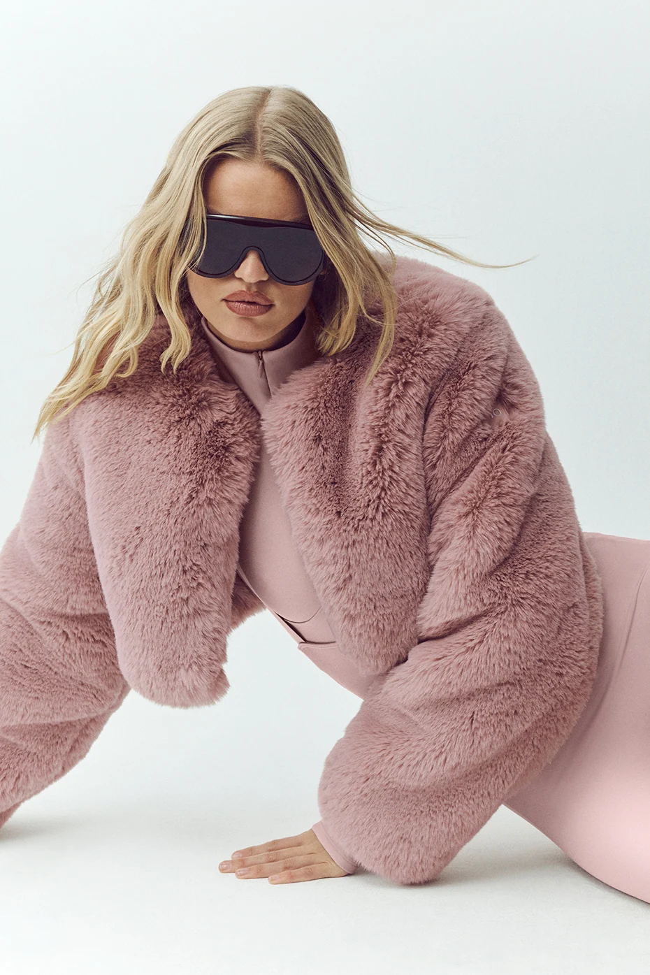 Faux Fur Chic Cropped Jacket in Pink Champagne