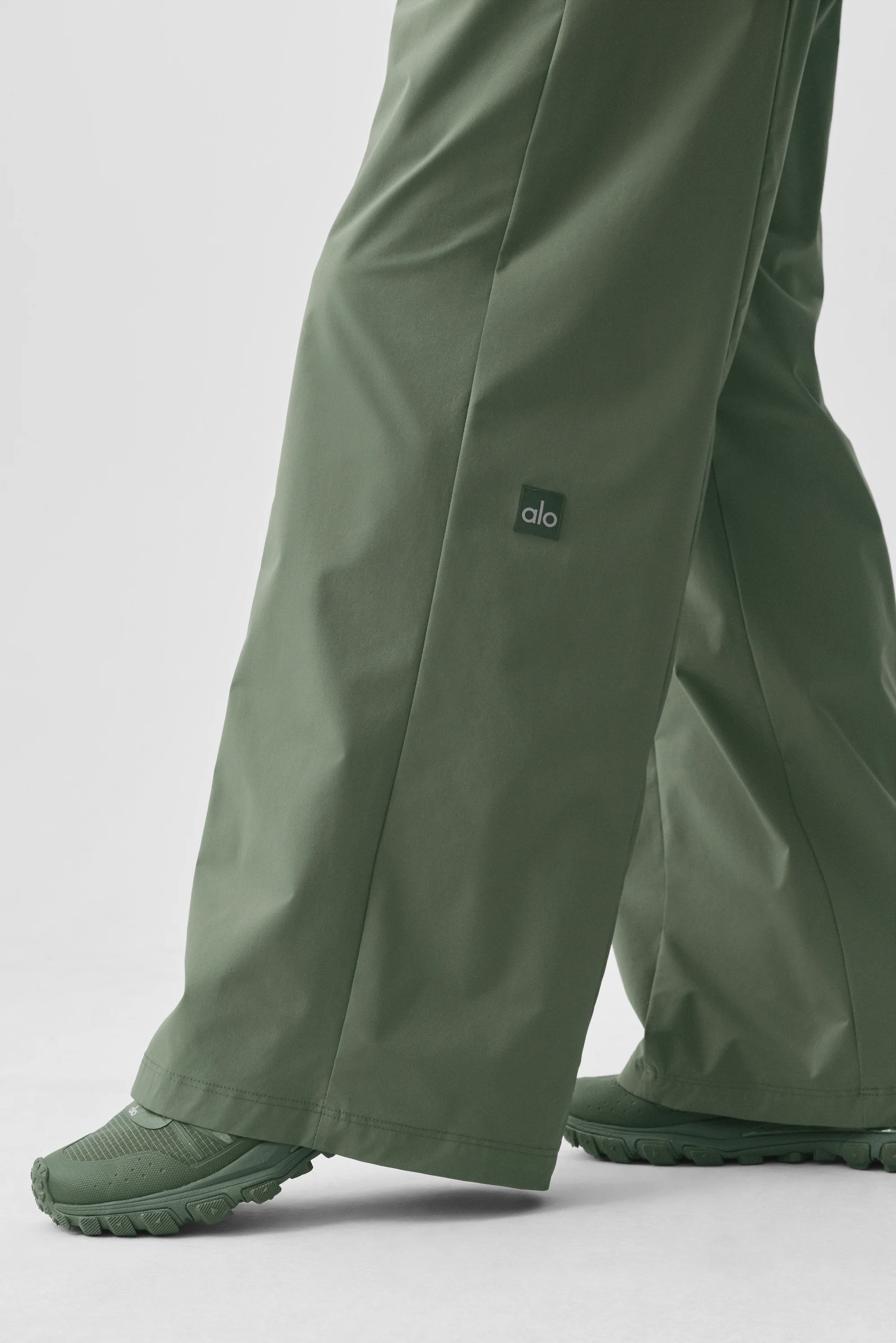 High-Waist Momentum Straight Leg Pant in Bamboo Green