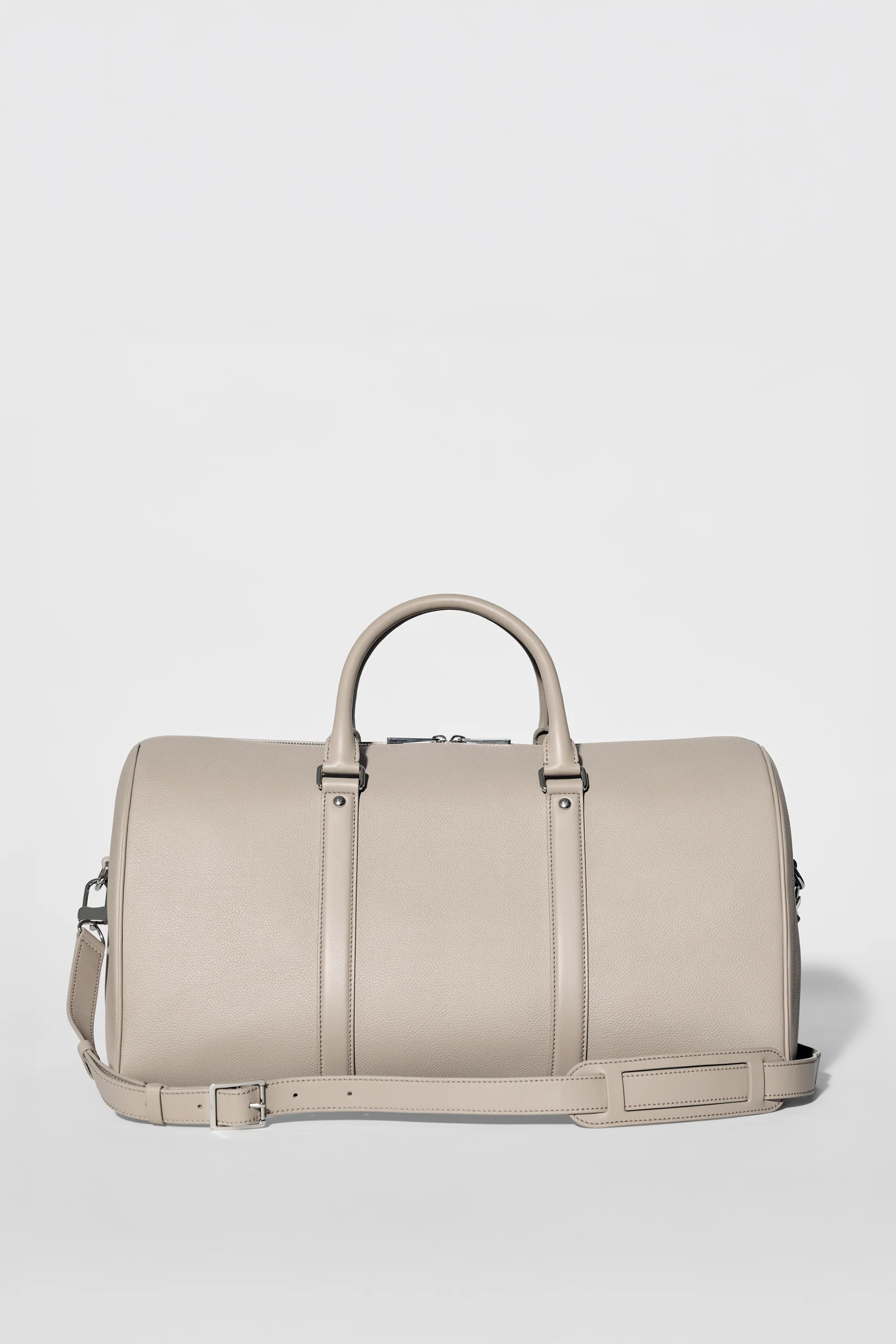 ALO Voyage Duffle in Gravel Leather for Gym and Overnight Travel