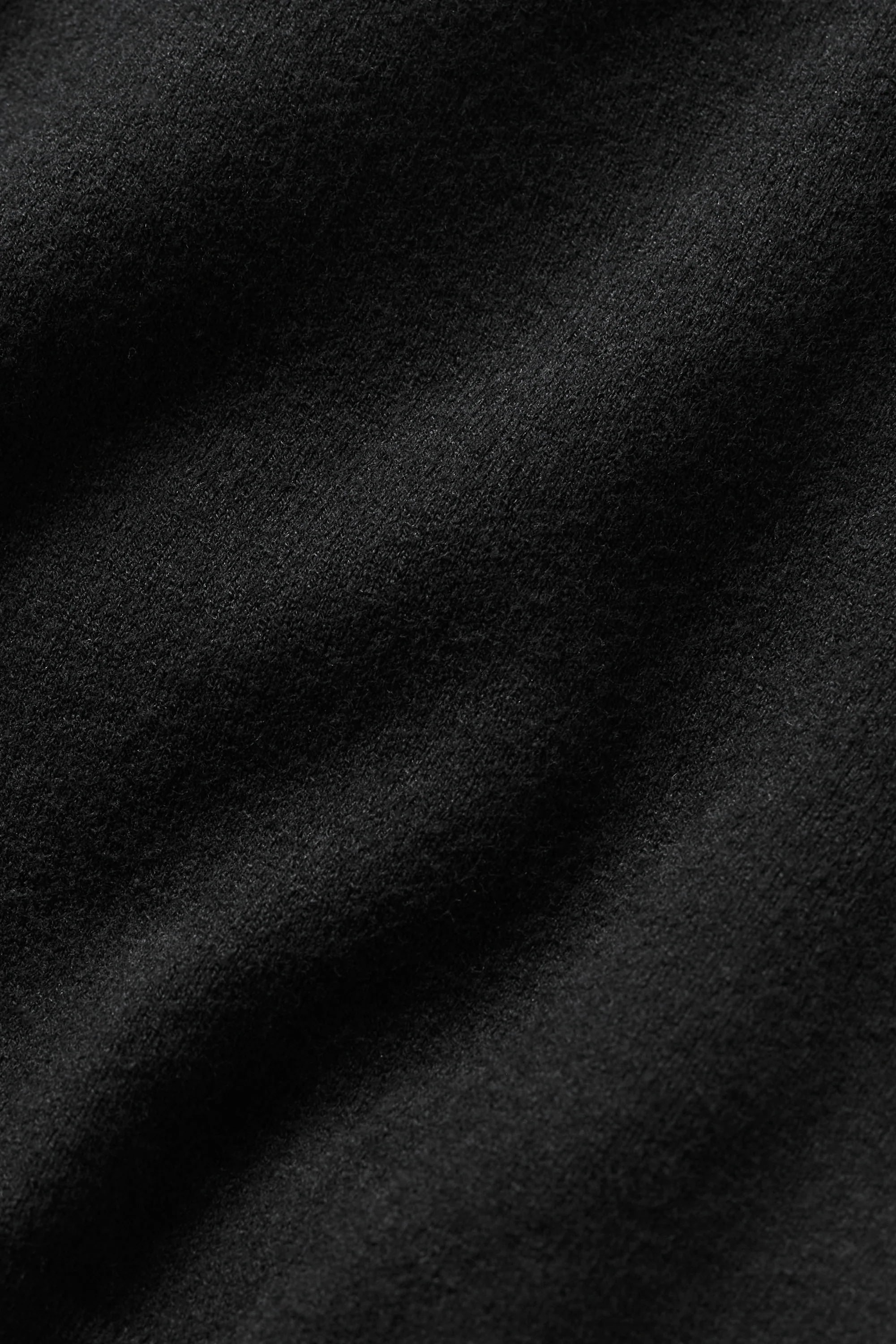 Scholar Knit My Serve Short Sleeve Top in Black and White