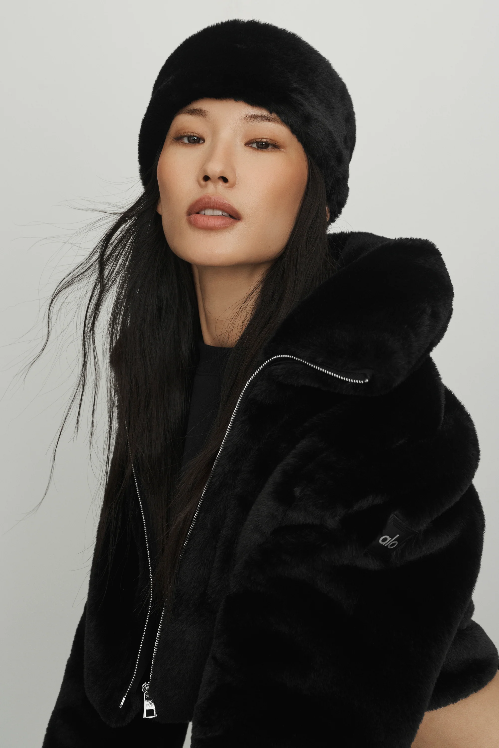 Amore Faux Fur Earwarmer in Schwarz für kaltes Wetter