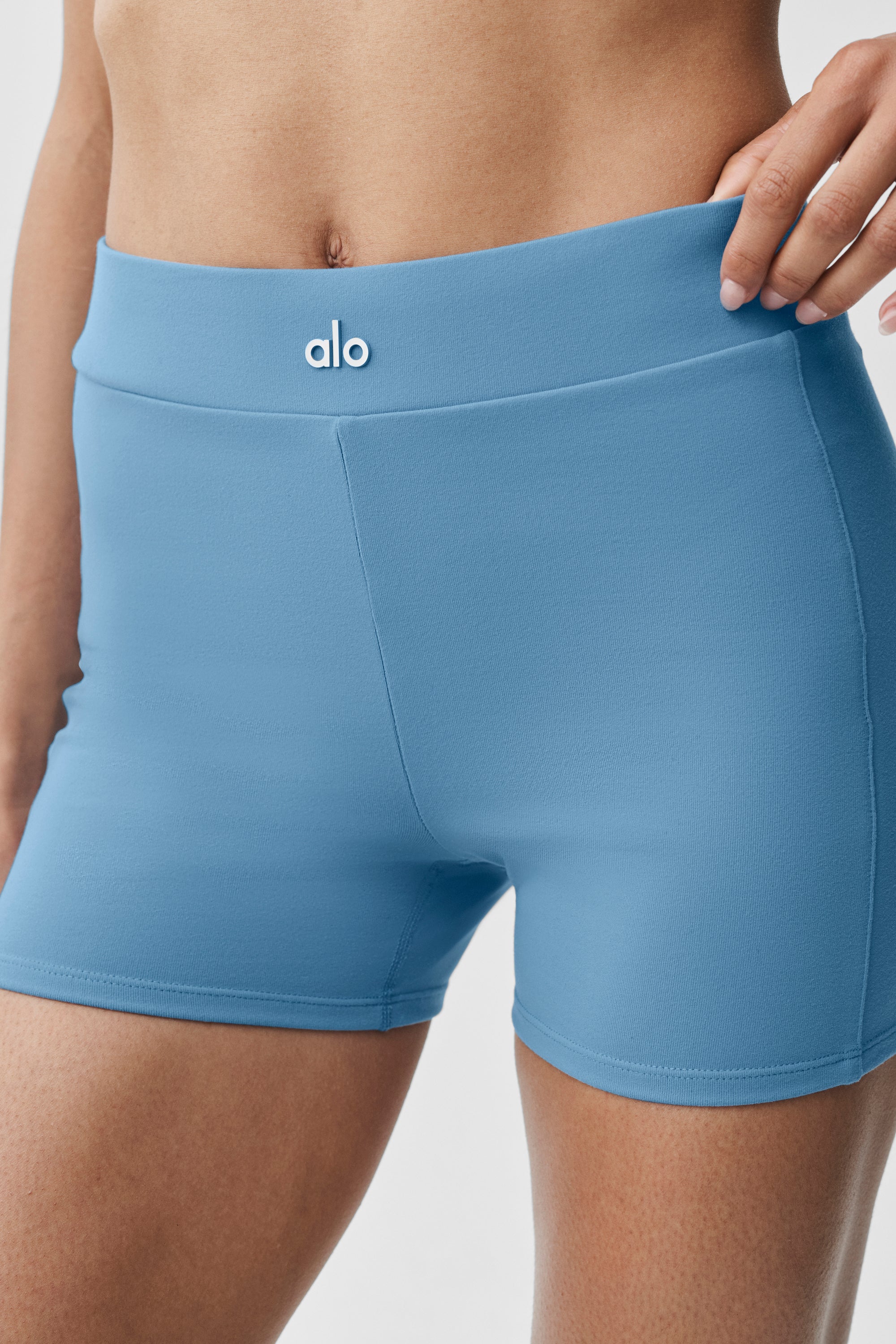 3 Inch Airbrush High-Waist Aura Short in California Blue