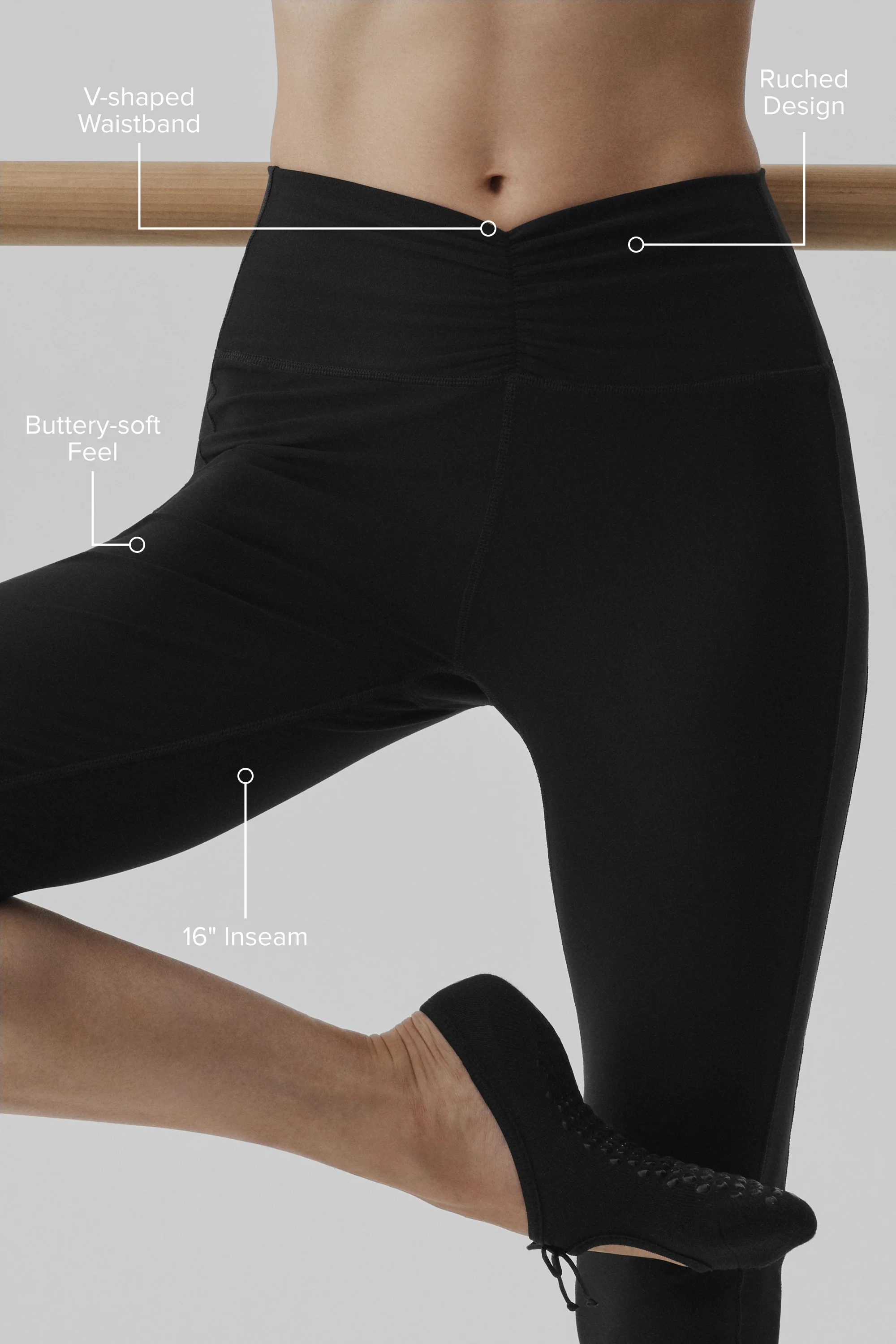 Alosoft High-Waist Intuition Capri Leggings in Black