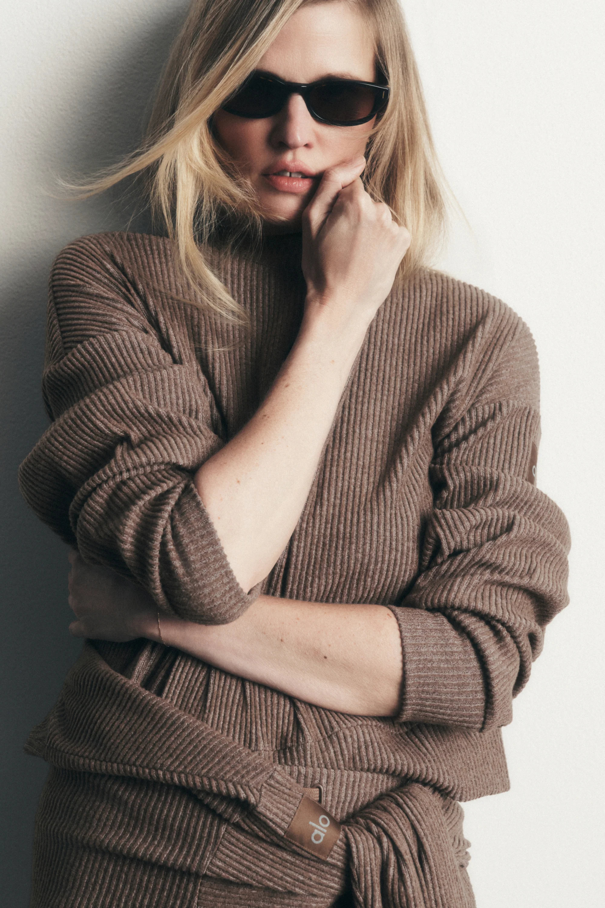 Muse Crew Neck Pullover in Java Brown Heather