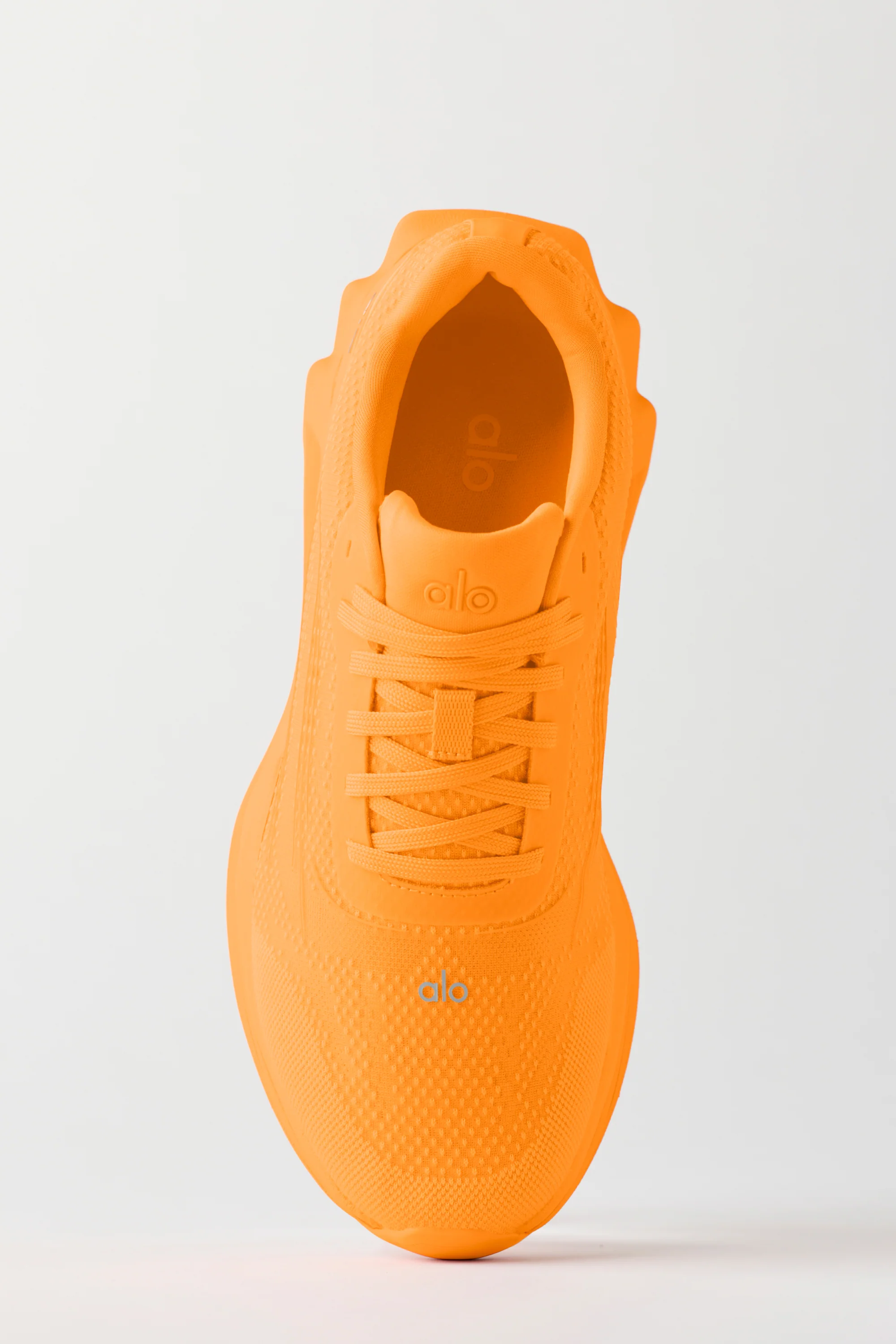 ALO Runner Unisex Performance Shoe i Satsuma Breeze