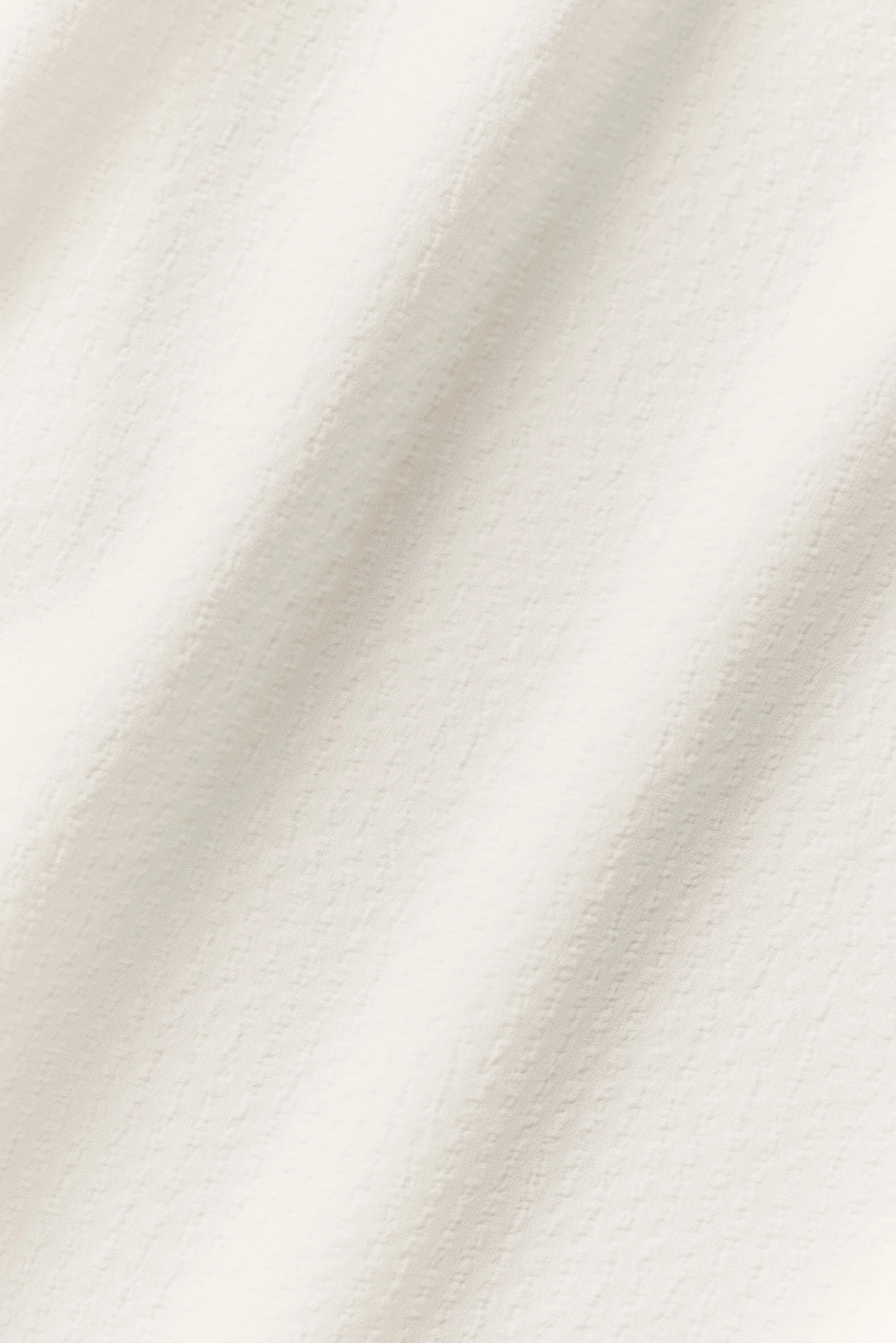 Dreamscape Button Down Long Sleeve Shirt in Ivory
