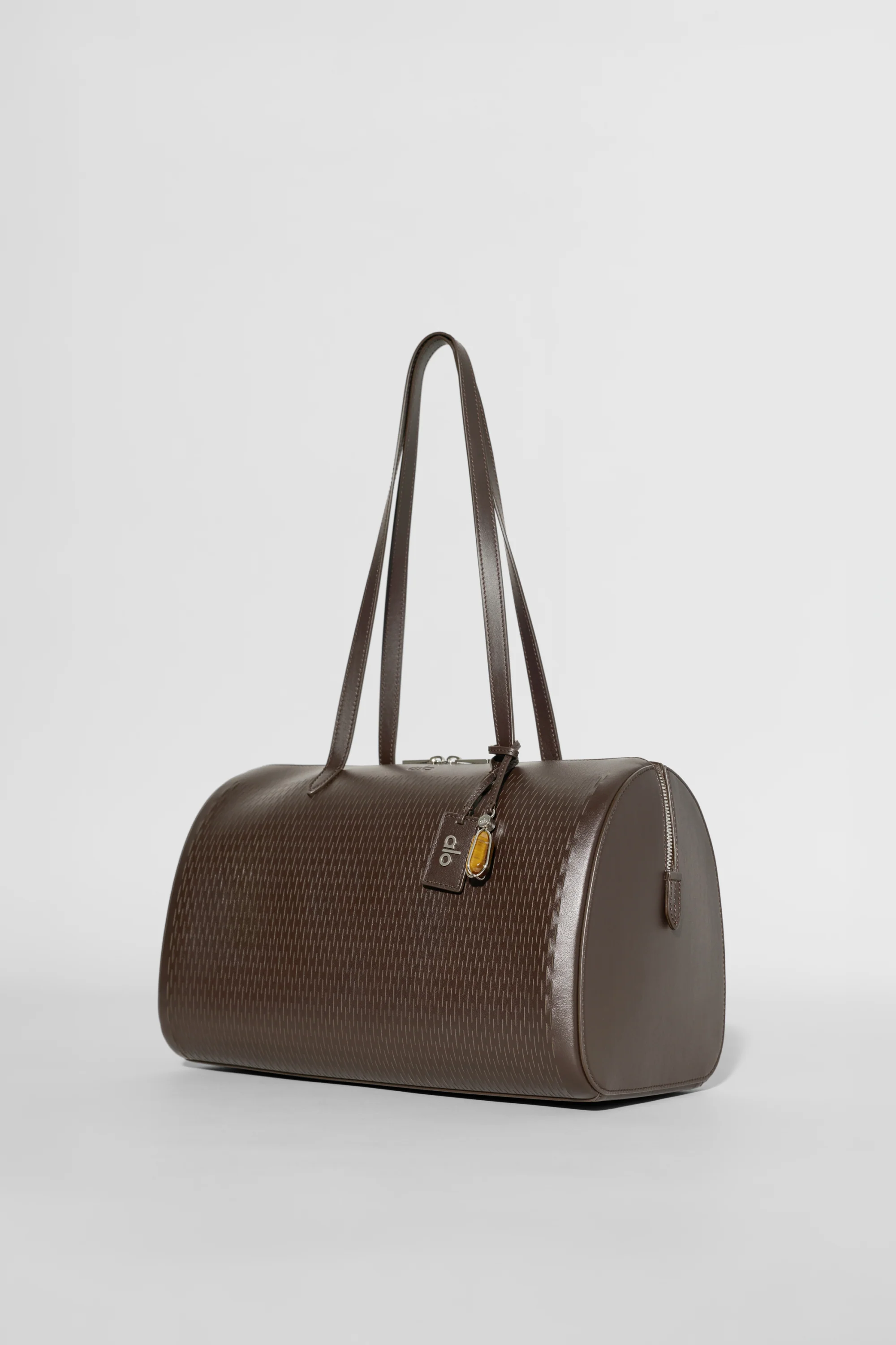 ALO Leather Mesh Shoulder Voyage-väska i espresso läder och mesh