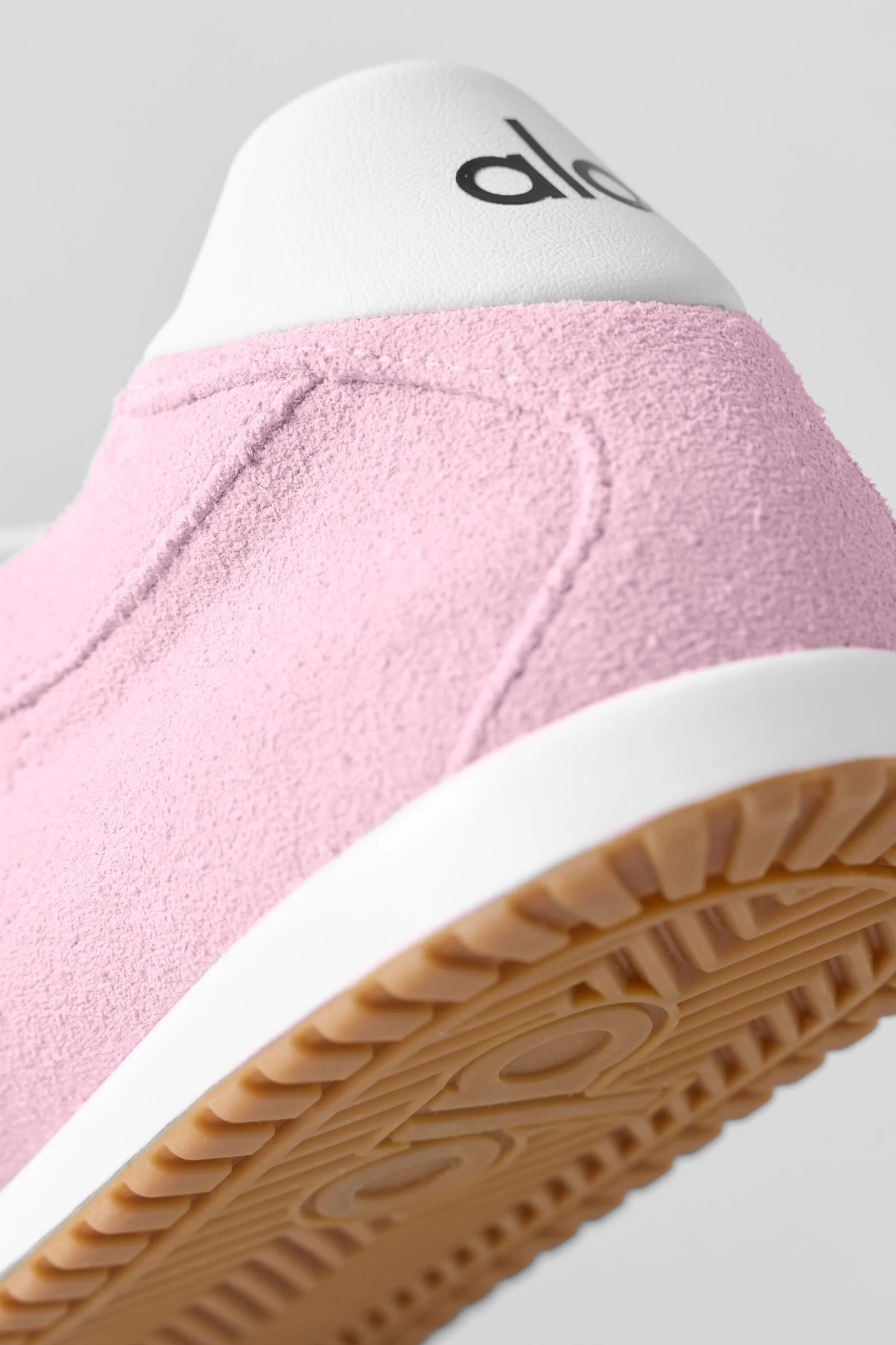 ALO Sunset Sneaker Unisex in Pink Marshmallow with Recovery Foam Insole