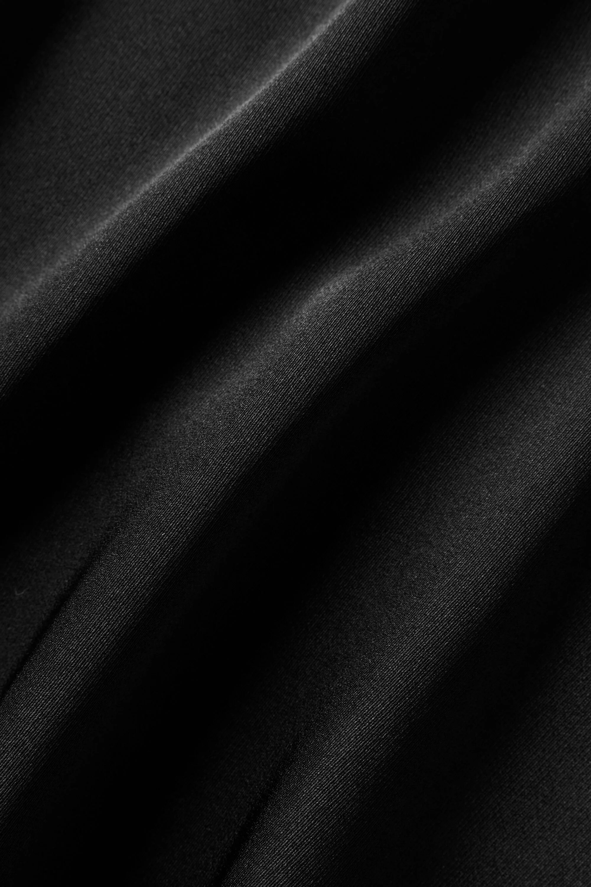 Robe en mélange de soie Radiance noire à dos nu