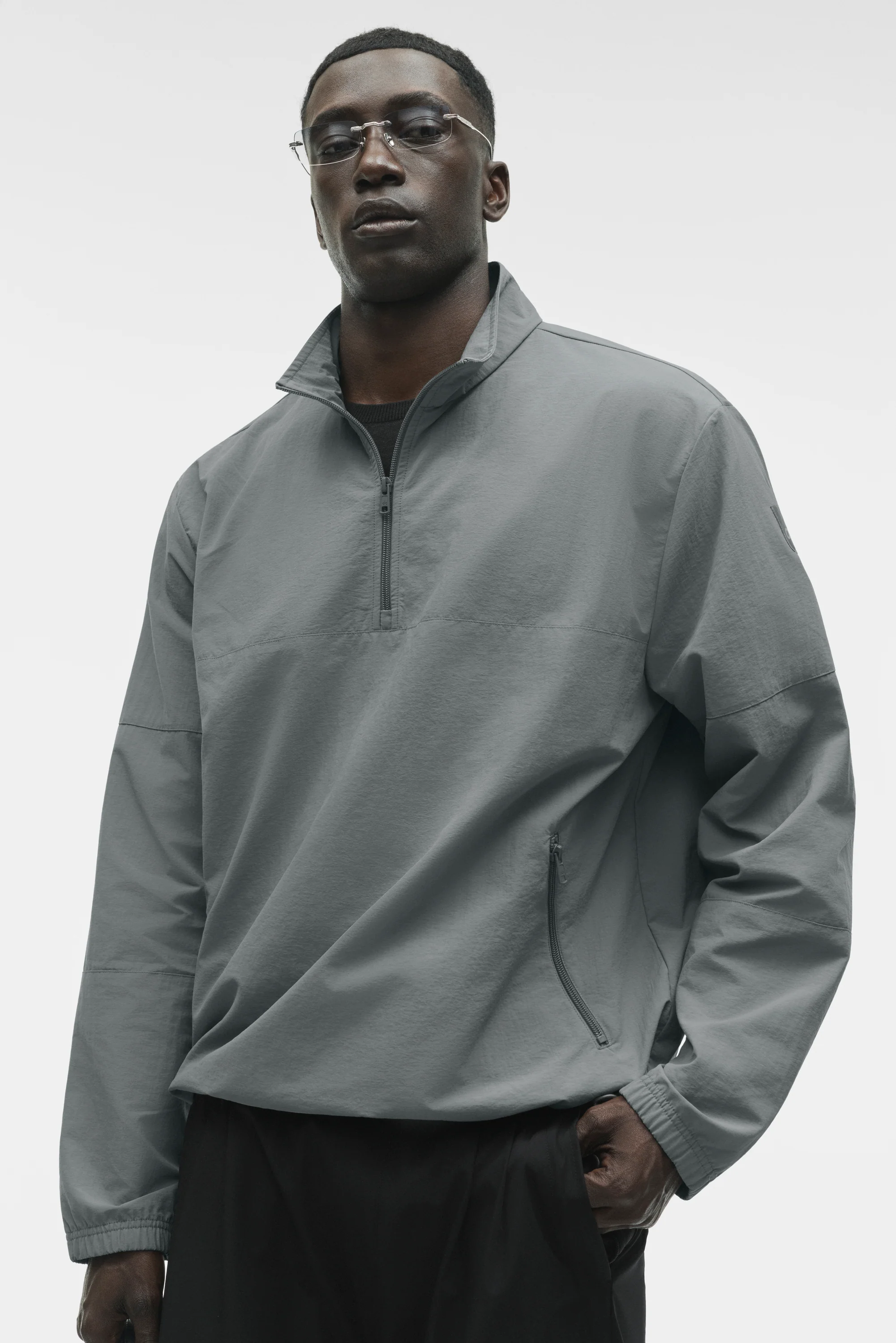 Light Weight Takeaway Track Pullover in Monument