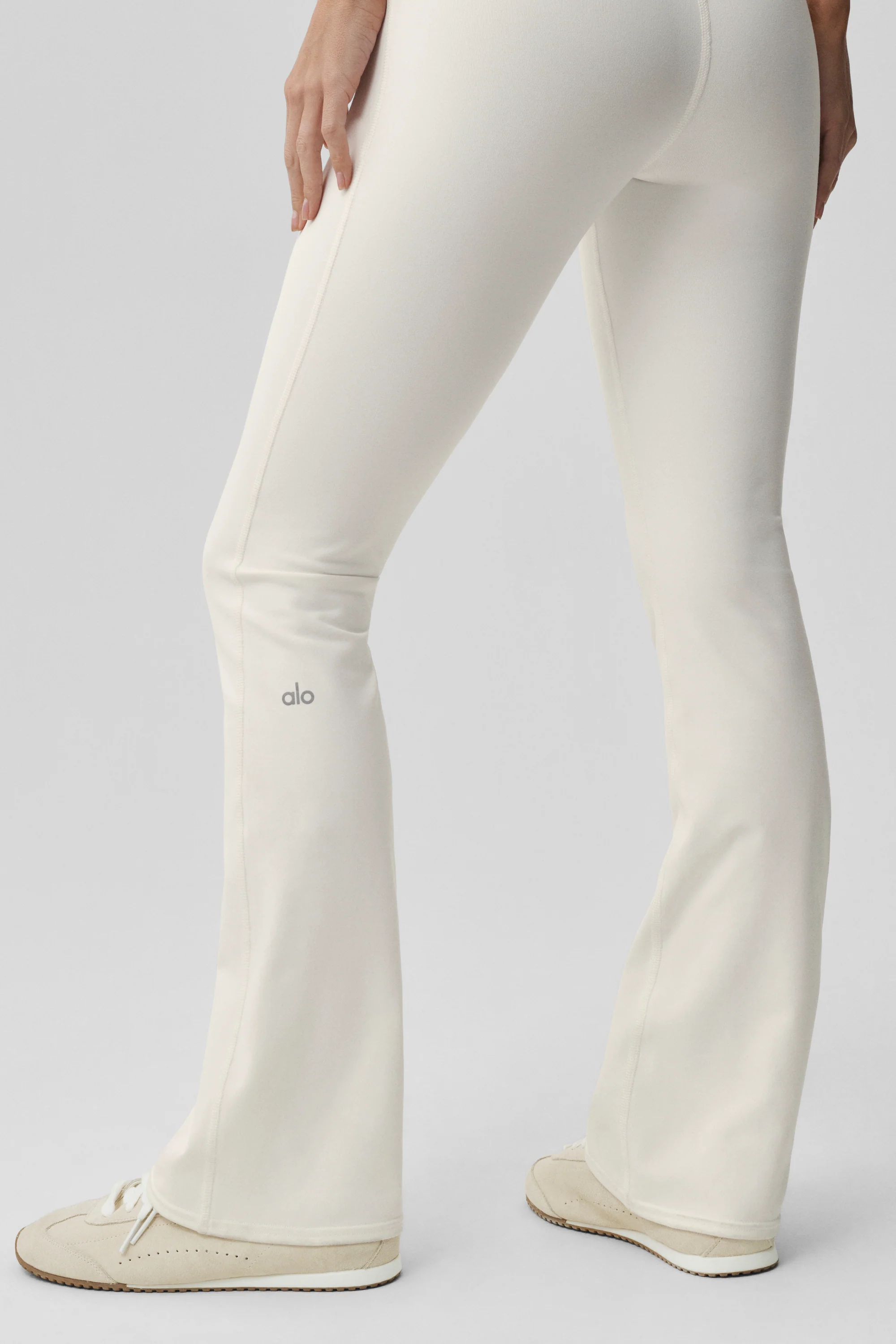 Airbrush High-Waist Bootcut Leggings Regular Fit in Ivory