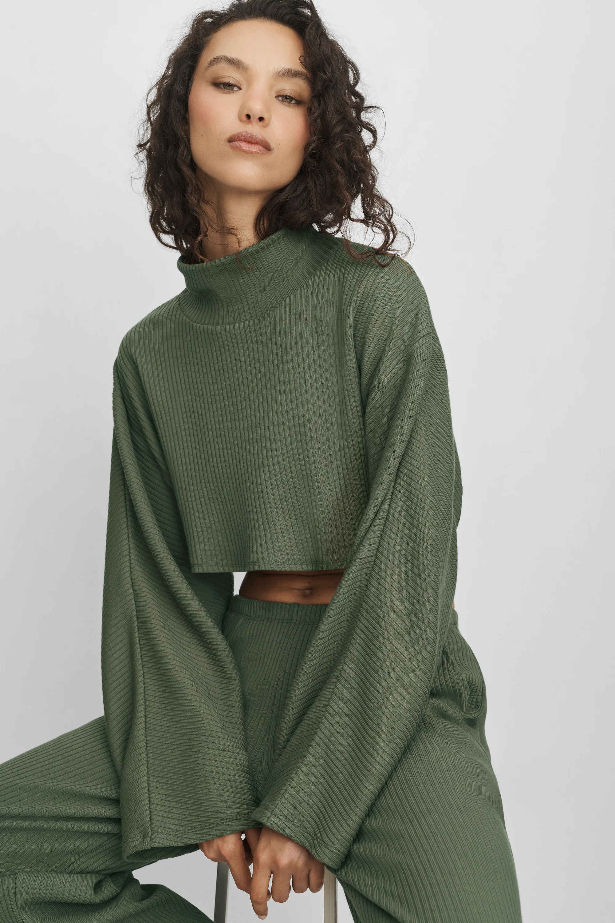 Ribbed Cropped Reset Long Sleeve in Bamboo Green