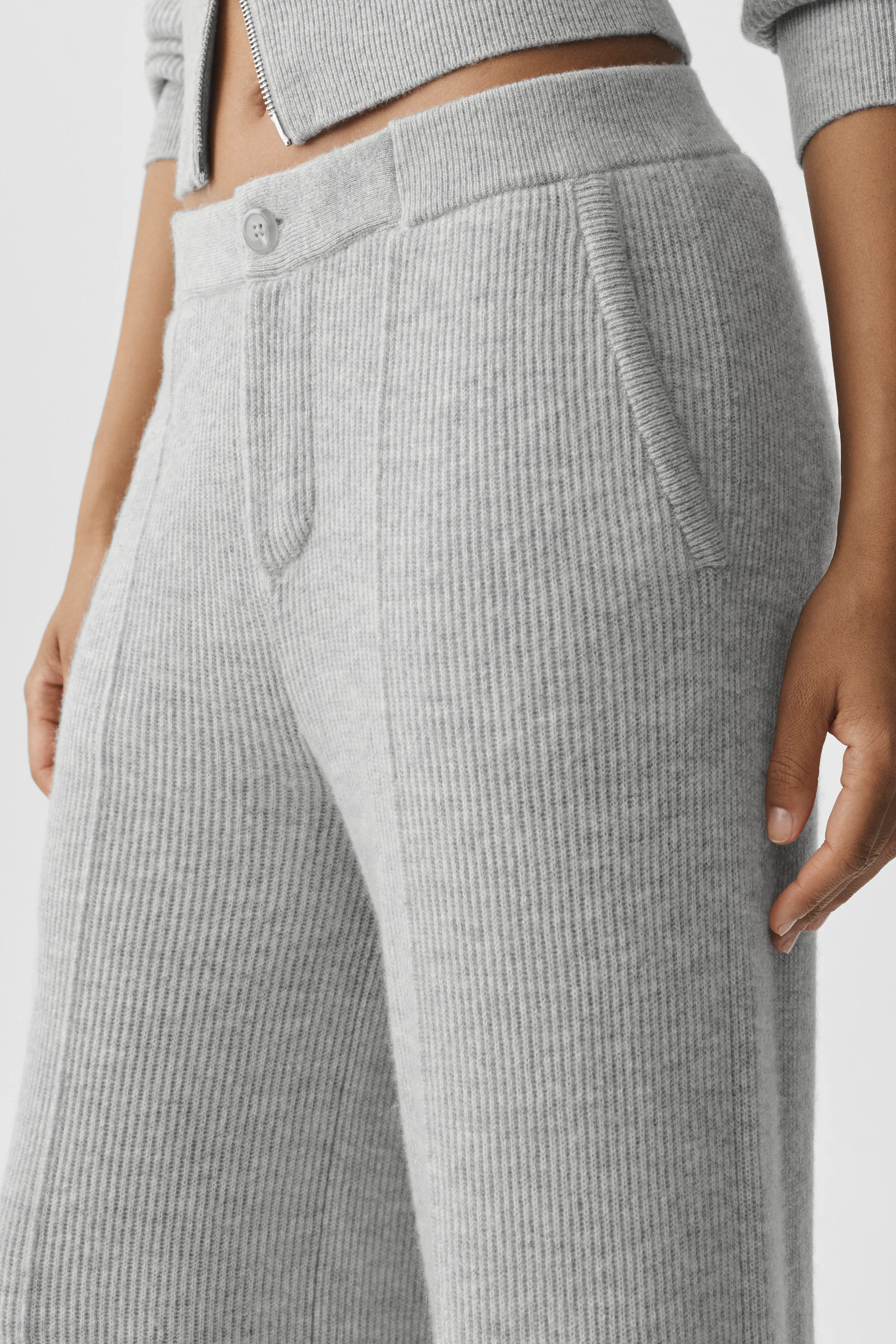 Cashmere Wool Low-Rise Harmony Trouser in Long, Athletic Heather Grey